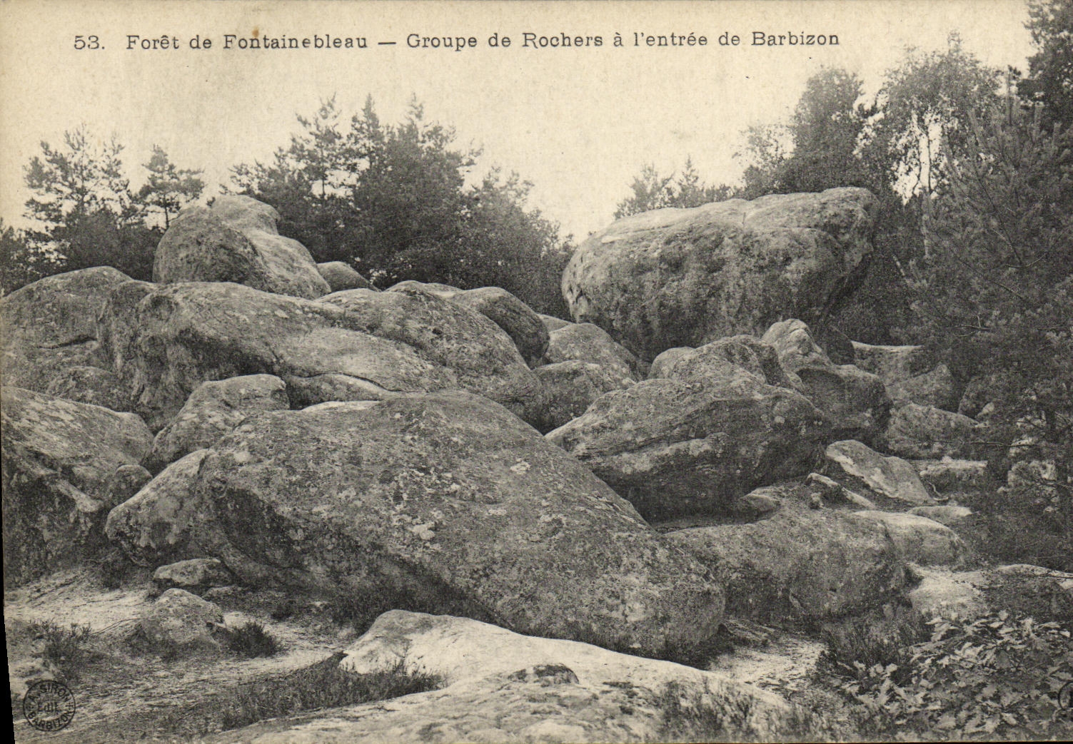 VINTAGE POSTCARD Foret De Fontainebleau Groups Rocks At the Entry of barbizon