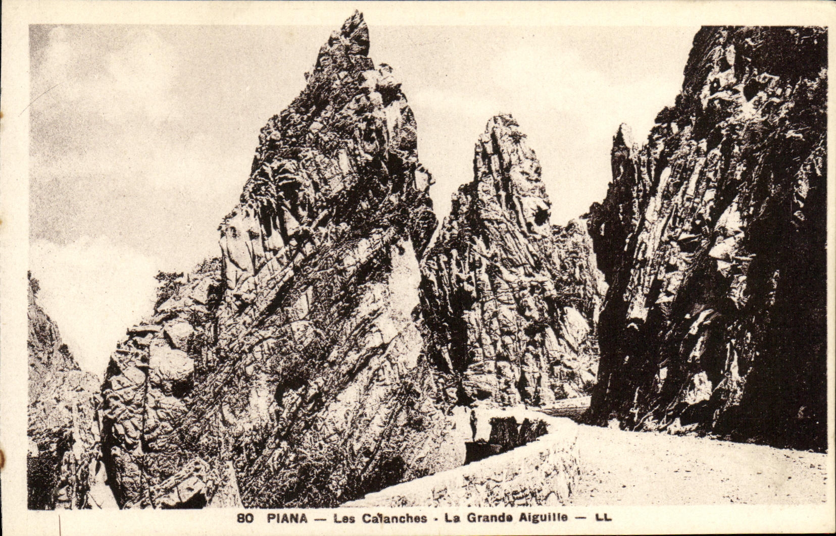 VINTAGE POSTCARD Piana Creeks the large needle