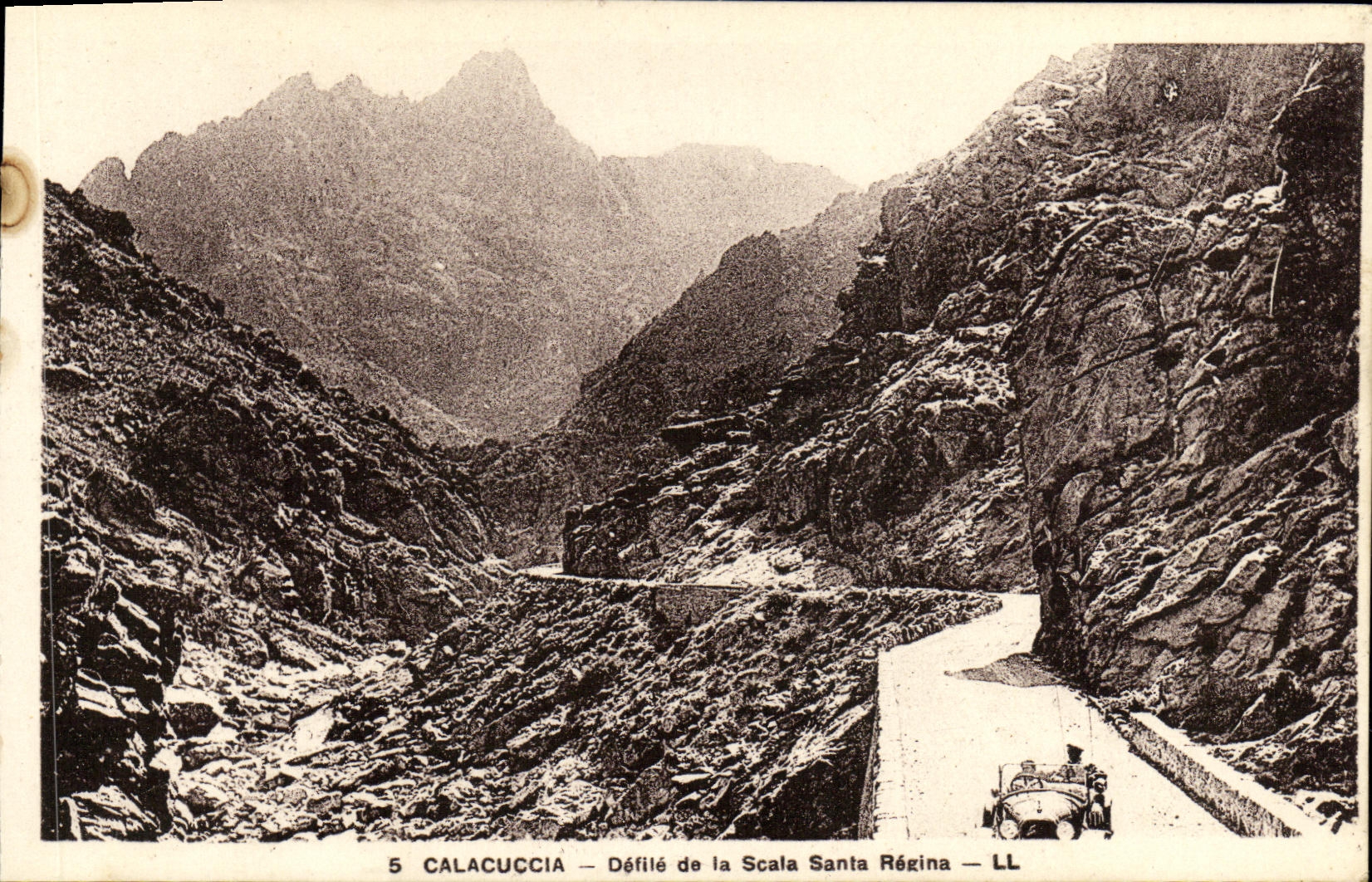 VINTAGE POSTCARD Ravelled Calacuccia of the scala santa Regina