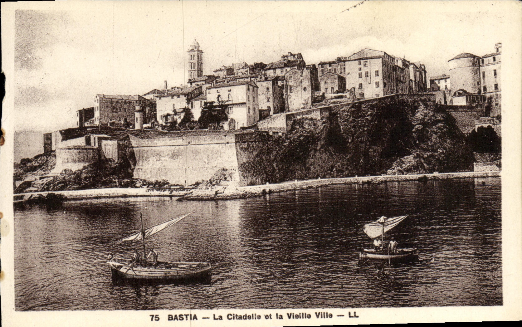 VINTAGE POSTCARD Bastia the Citadel and the old city