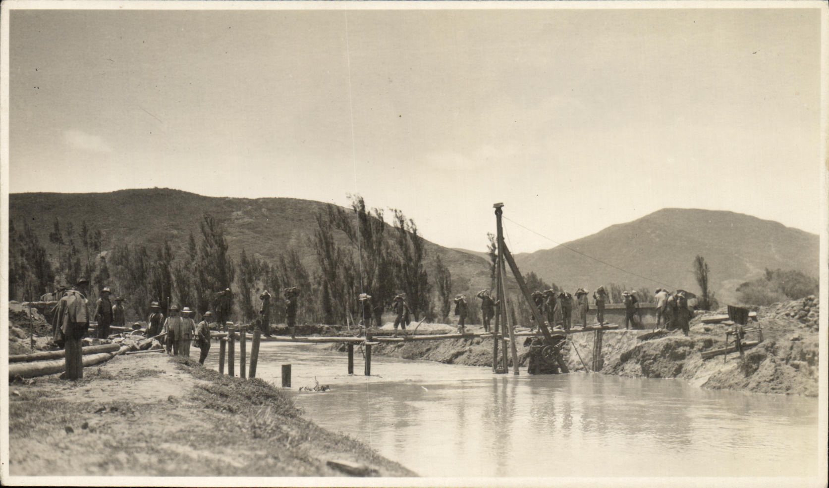 Photo Colombie Installation de poteaux telegraphiques Annees 1920 
