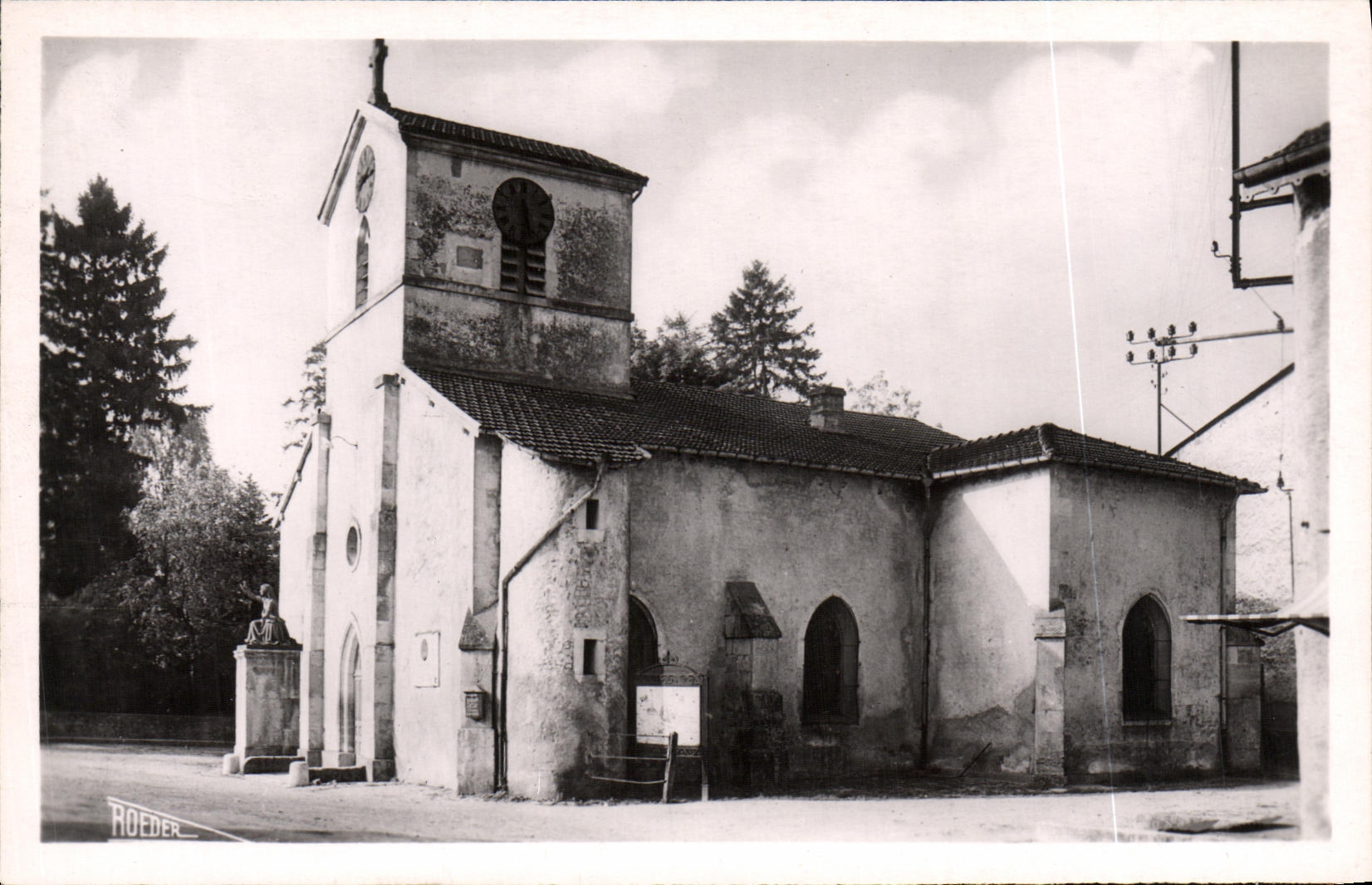 CPA Domremy Eglise Sainte Jeanne d'arc