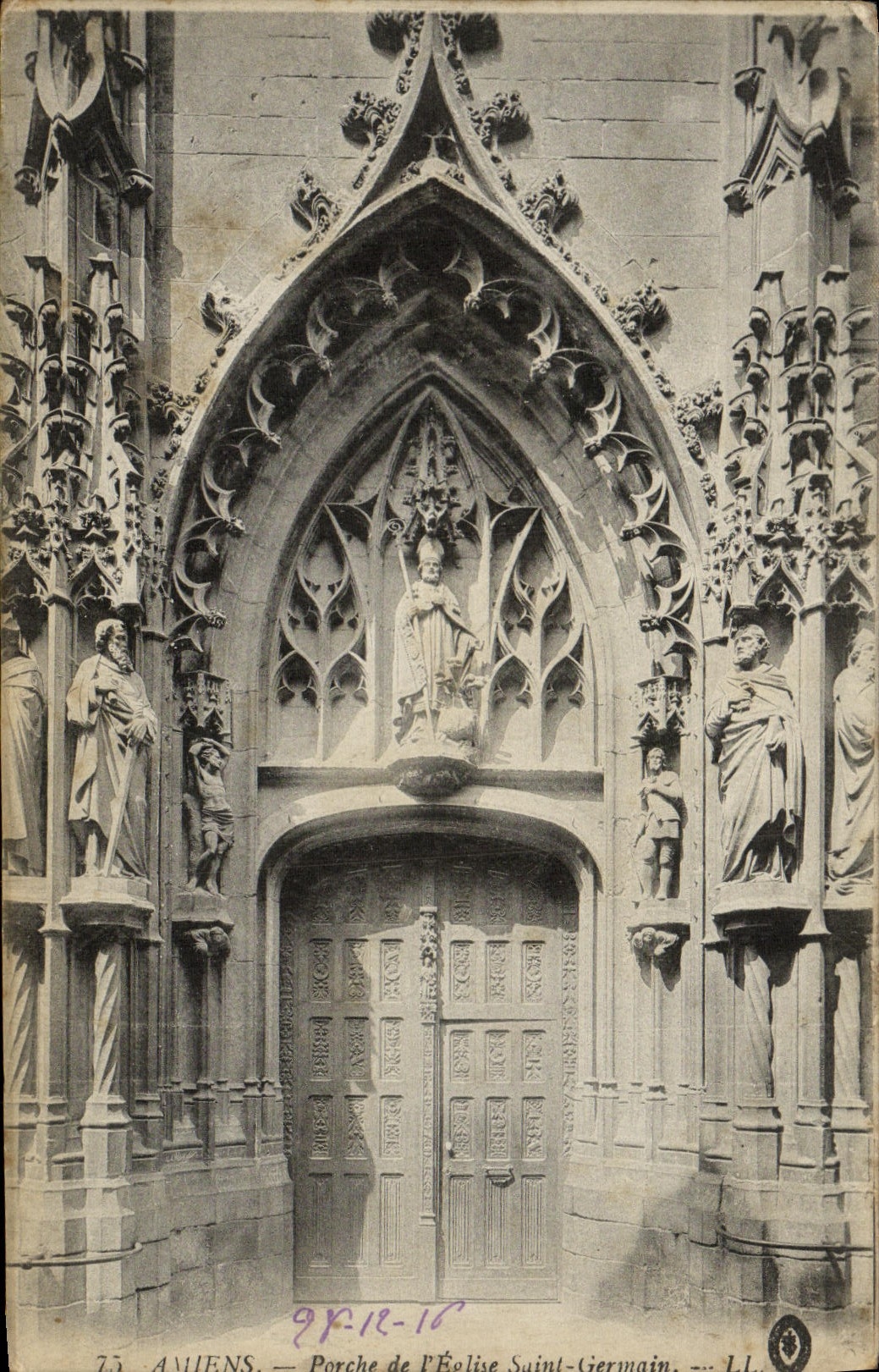 VINTAGE POSTCARD holy Porch Of the church German Amiens