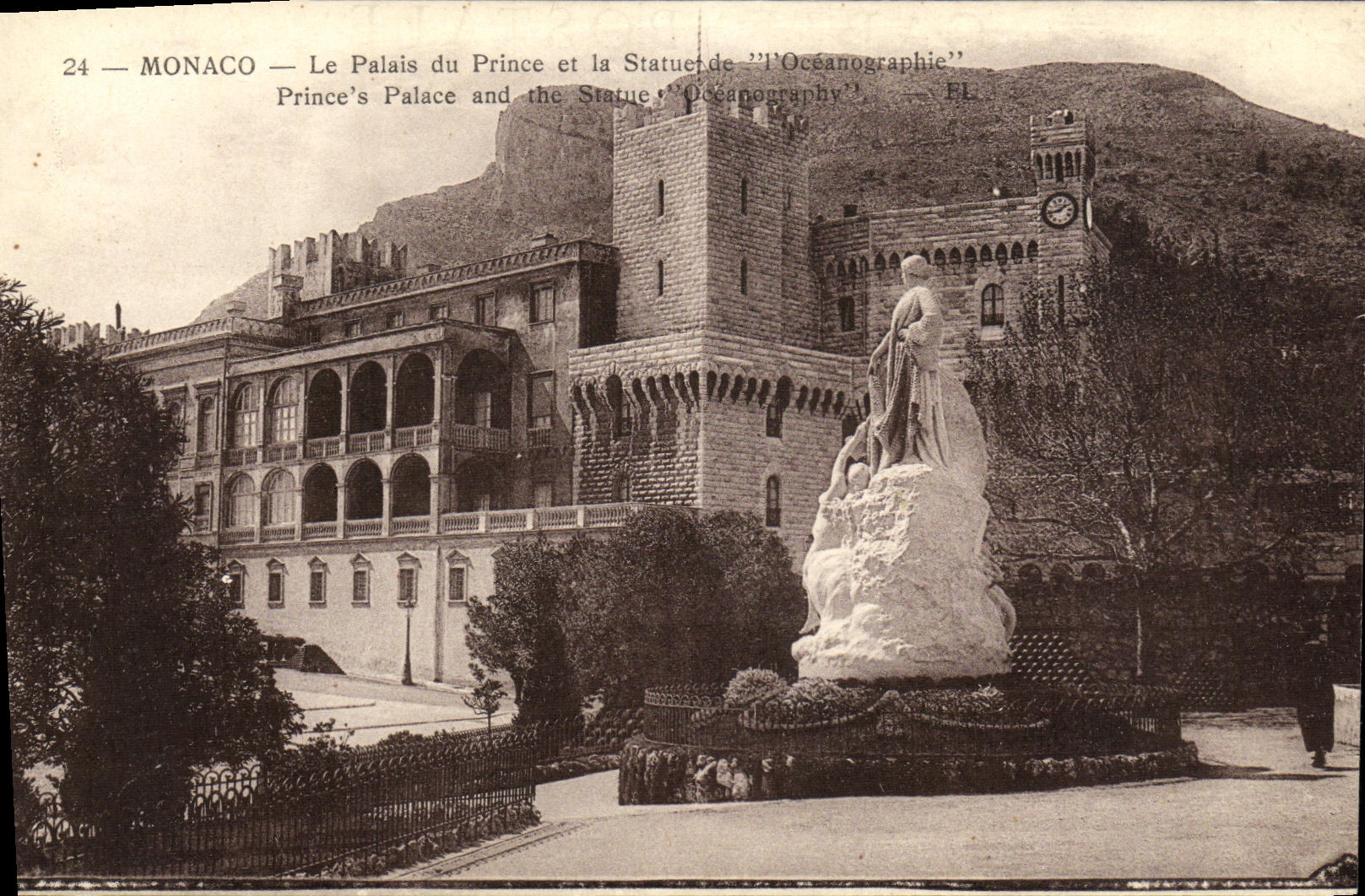 VINTAGE POSTCARD Monaco the Palate of the Prince and the Statue of oceanography