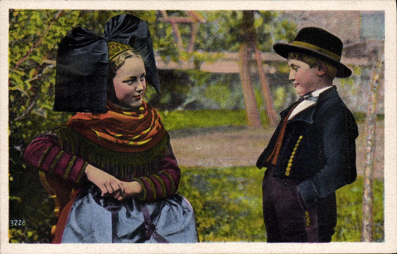 VINTAGE POSTCARD Hansel Liesel Children Folklore