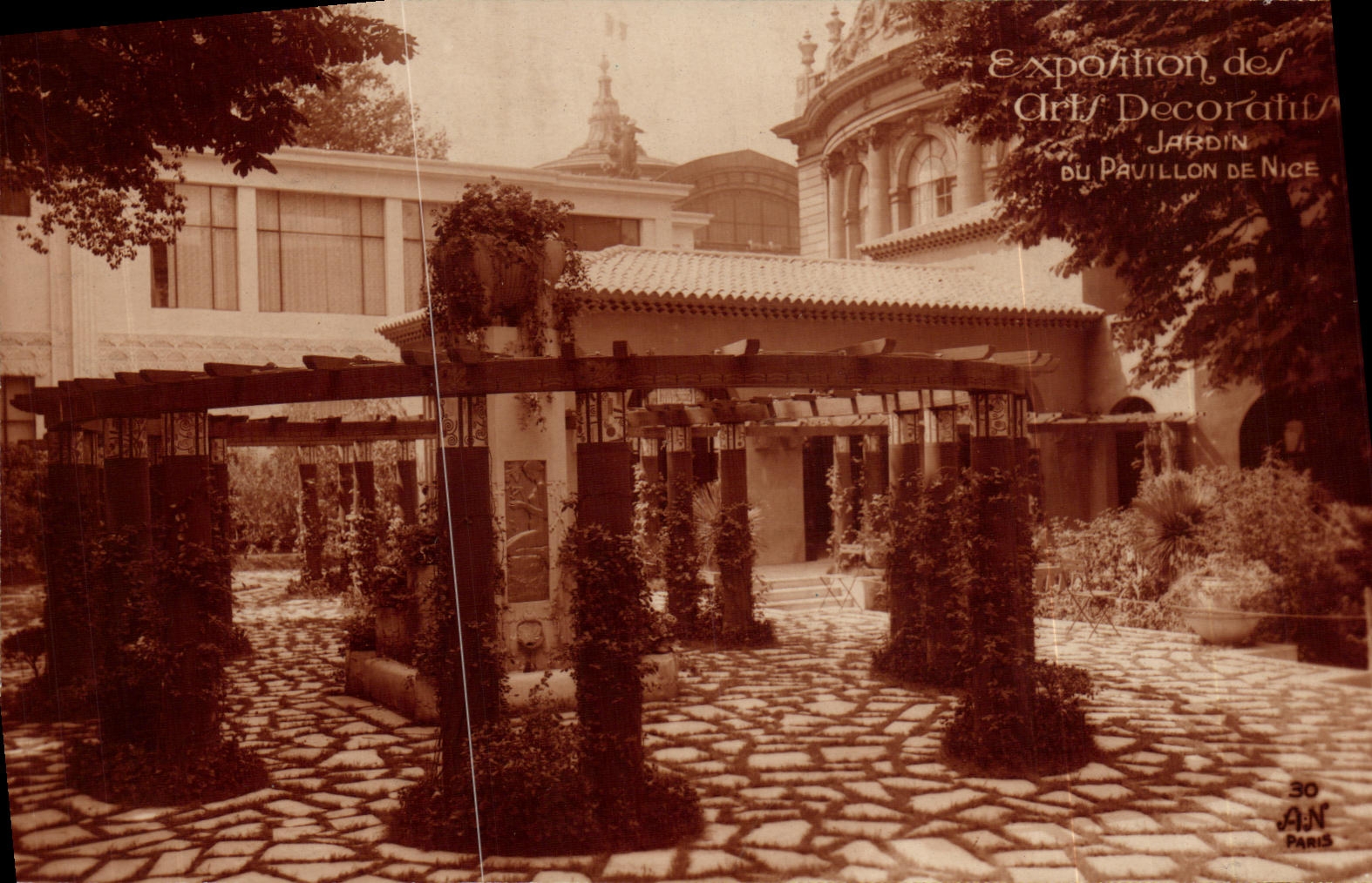 CPA Exposition des Arts Decoratifs Jardin du Pavillon de Nice 