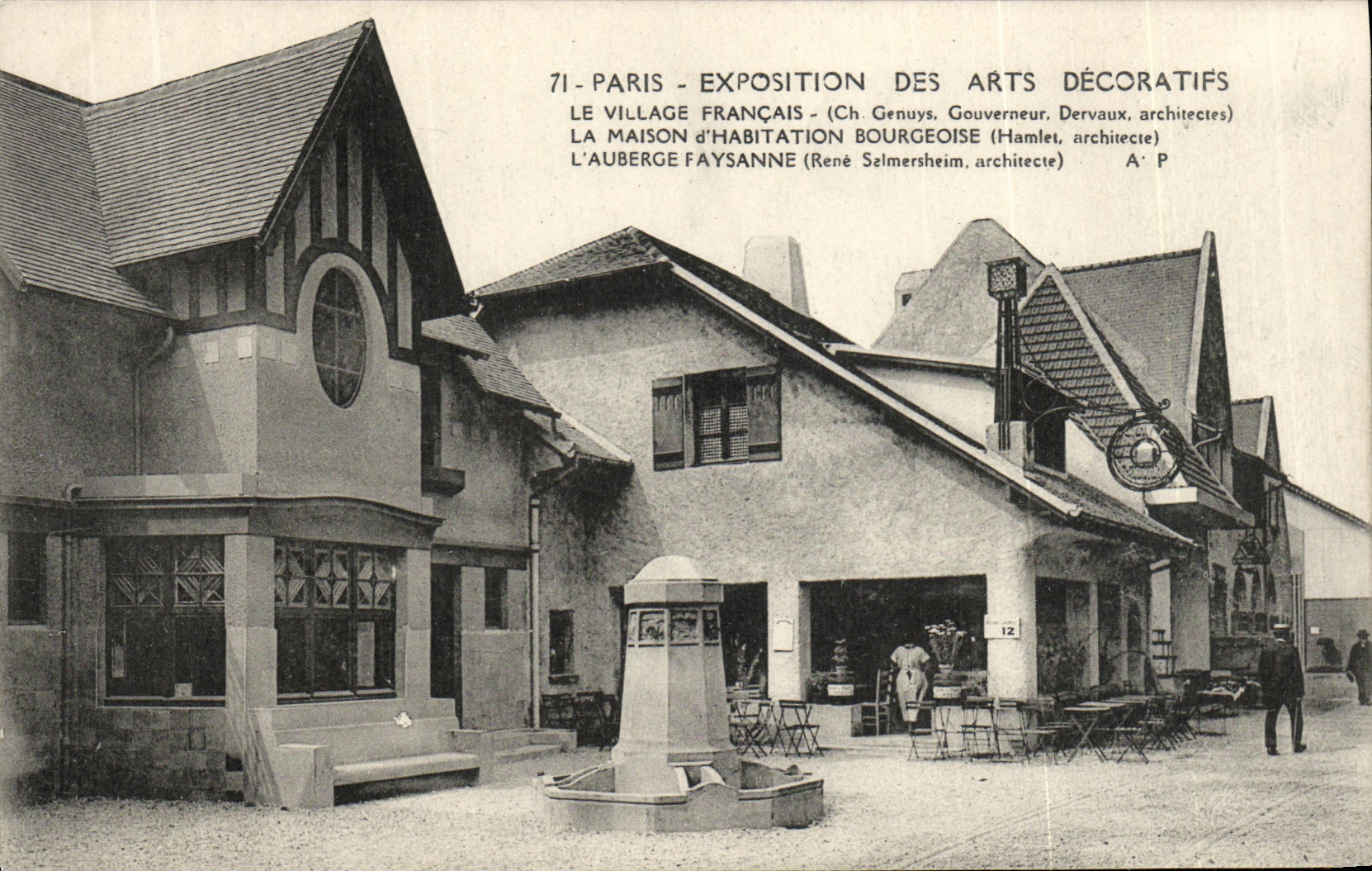 CPA Paris Exposition des Arts Decoratifs 1925 Le village francais Maison d'habitation bourgeoise Auberge Paysanne 