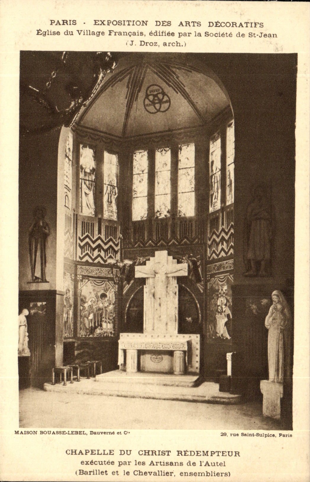 CPA Paris Exposition des Arts Decoratifs 1925 Chapelle des Saints de France et de Notre Dame de la Paix Christ