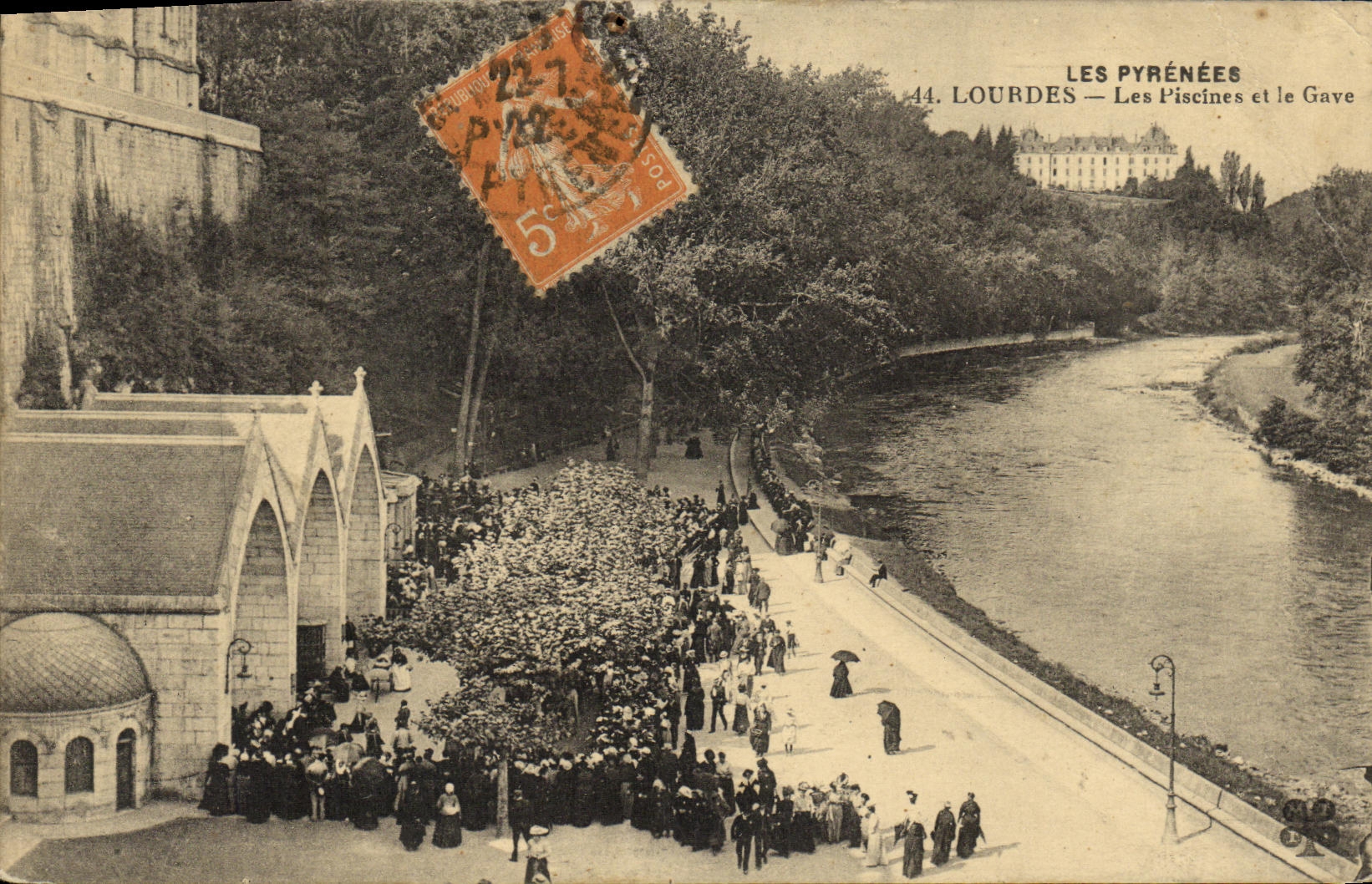 CPA Lourdes Les Piscines et le Gave 