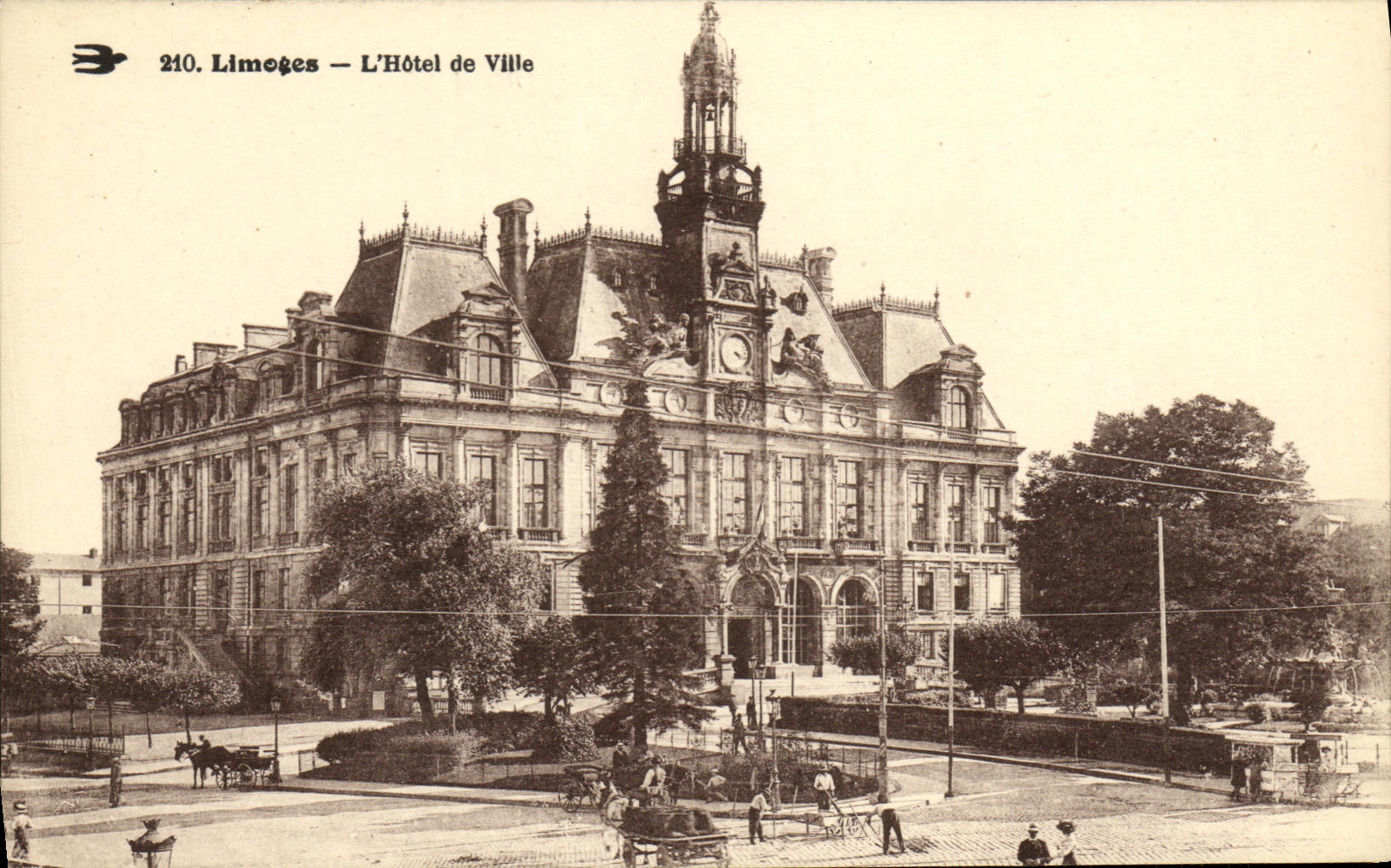 VINTAGE POSTCARD Limoges the Town hall (nice shot)