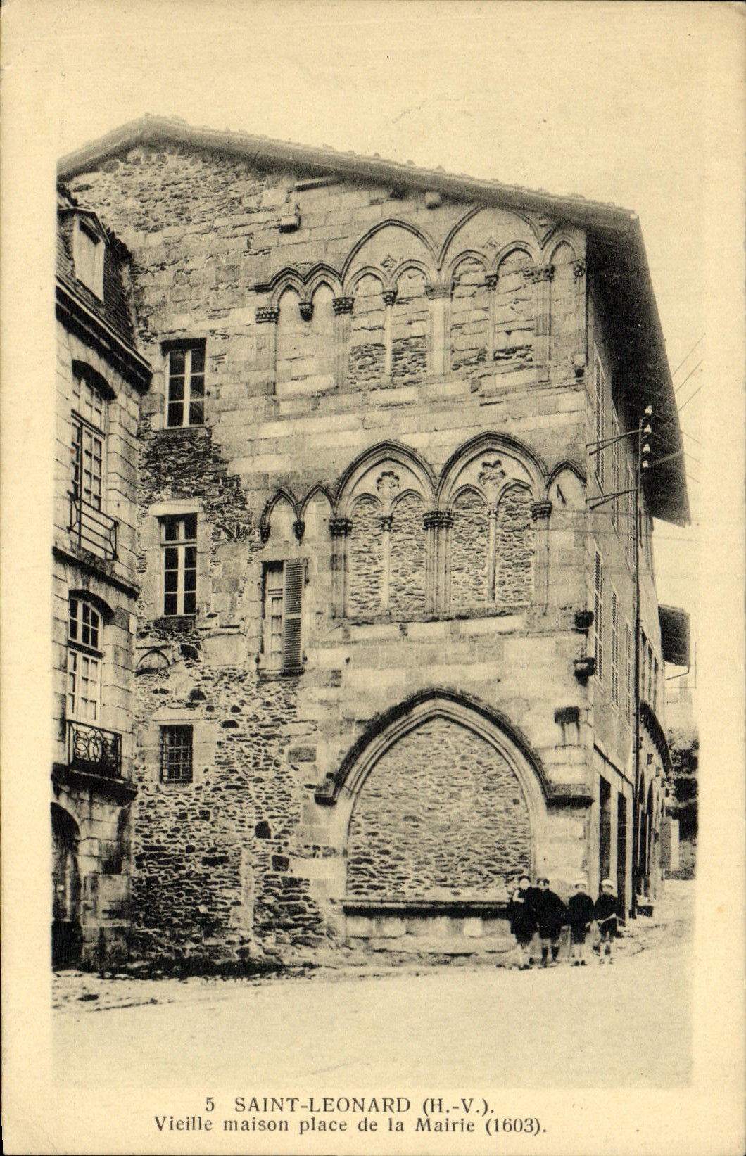 VINTAGE POSTCARD Saint Leonard Vieille house Places Town hall