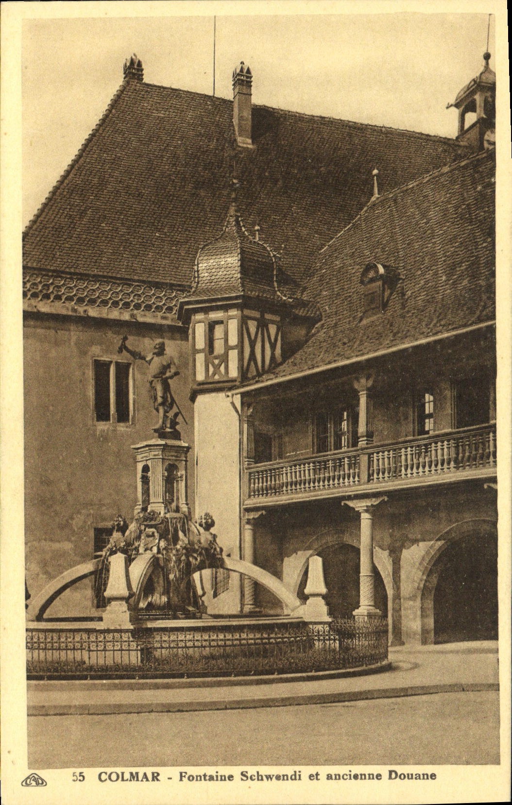 Fuente de Colmar Schwandl de la POSTAL de la VENDIMIA y viejas aduanas