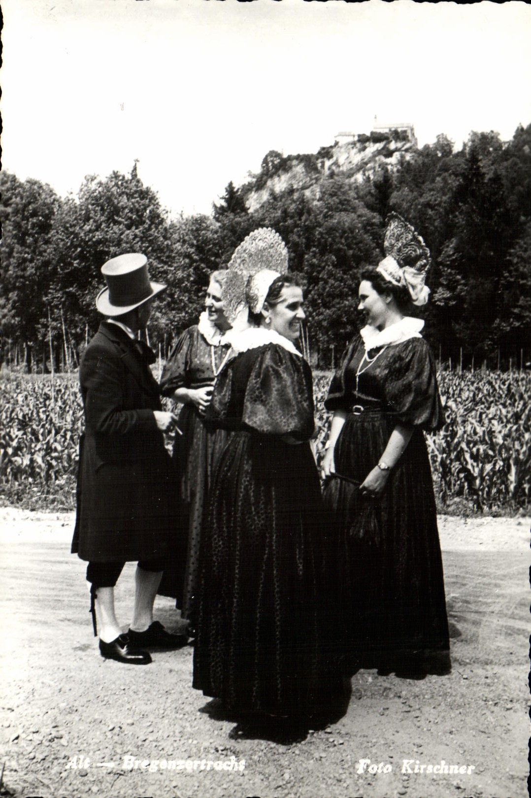 VINTAGE POSTCARD Bregenzertracht Folklore Women