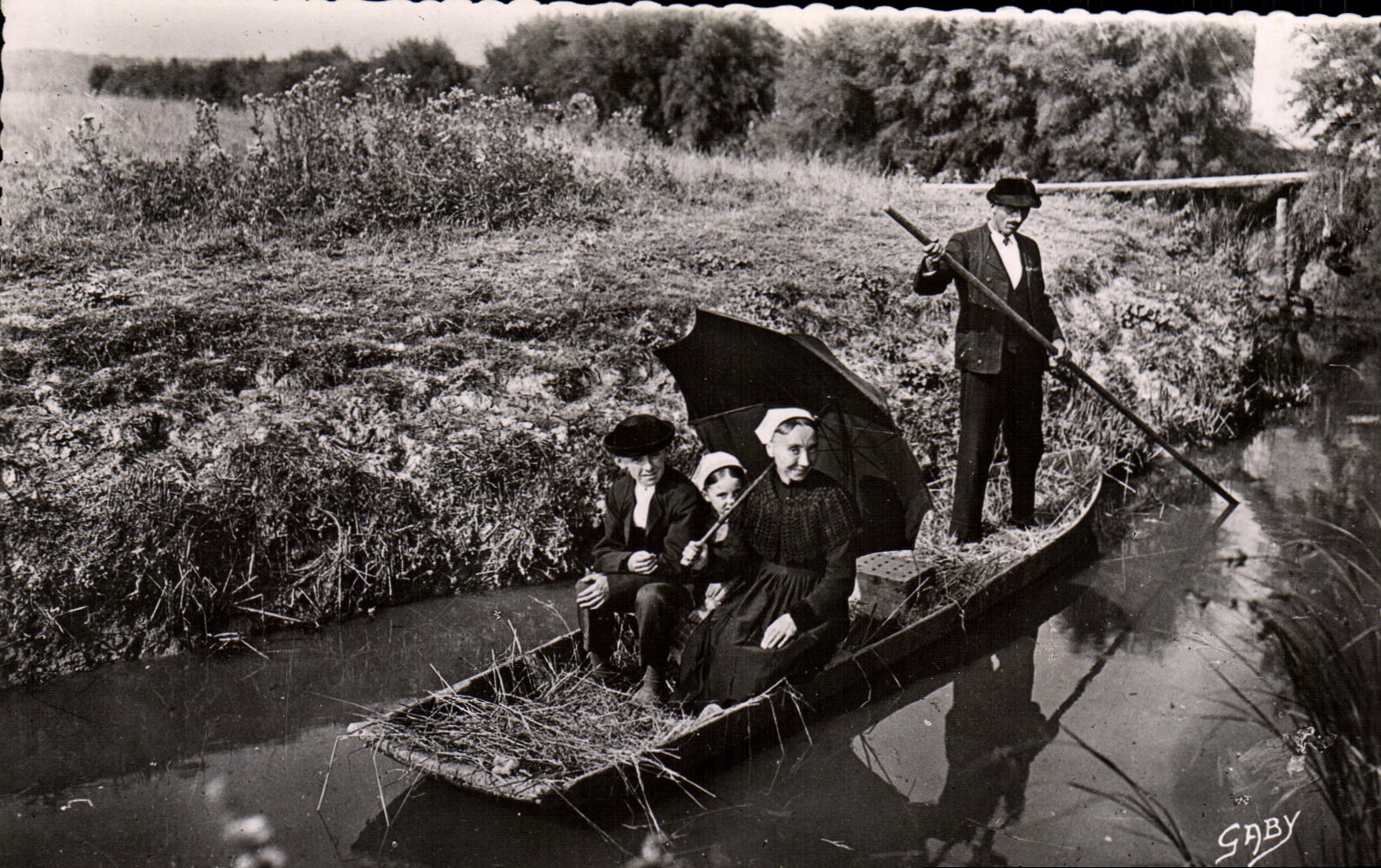 MODERN CARD Costumes Maraichins Ole Does not go Be Quickly But Avaie Tojours Folklore