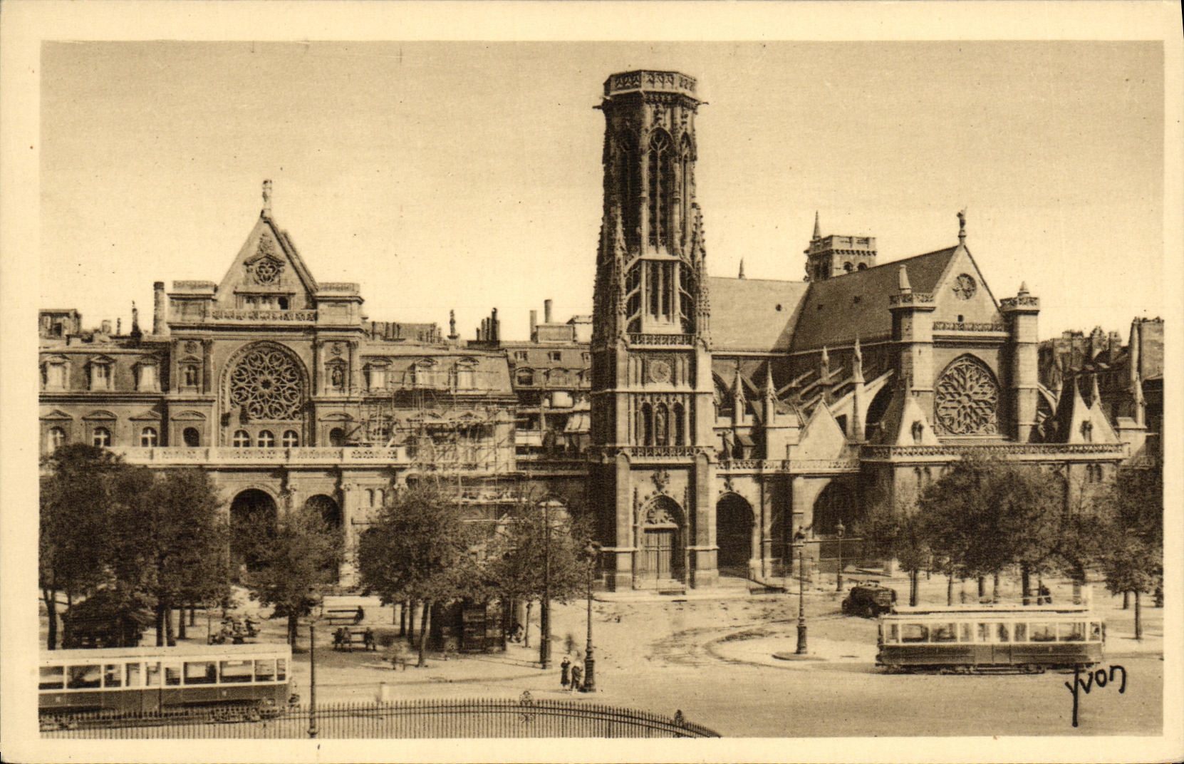CPA Paris En Flanant L'Eglise Saint Germain L'Auxerrois