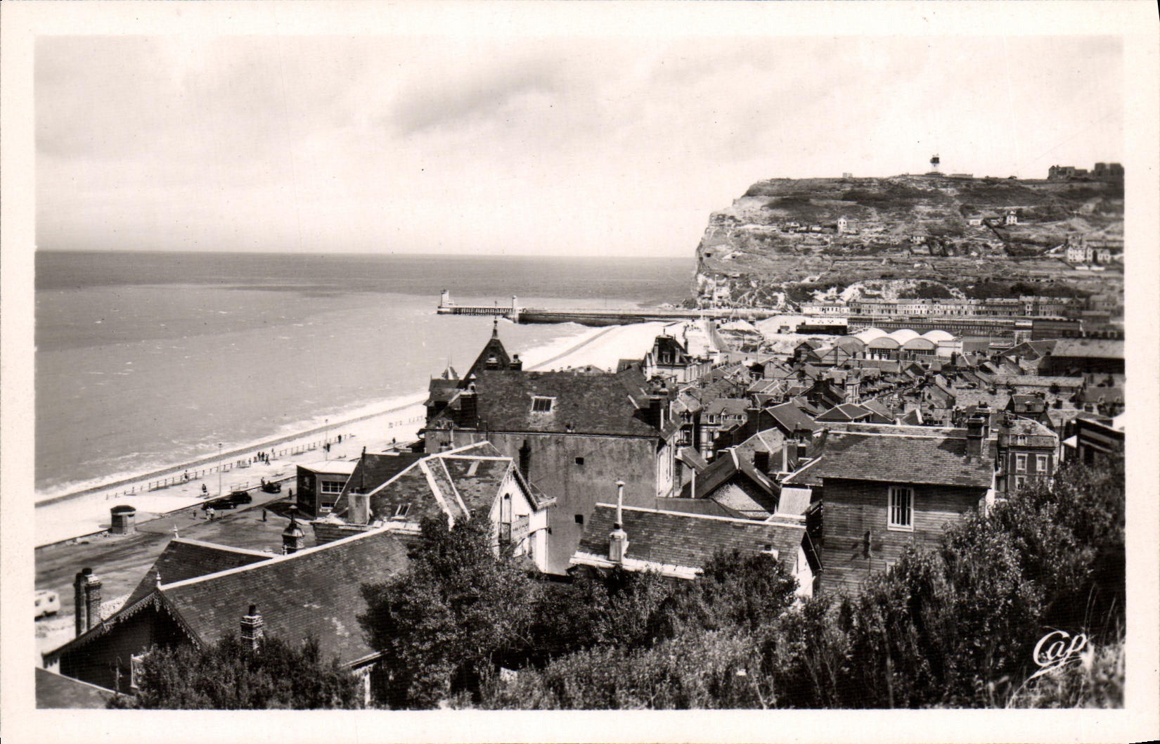 CPM Fecamp Vue Generale Vers La Cote De La Vierge Et le phare
