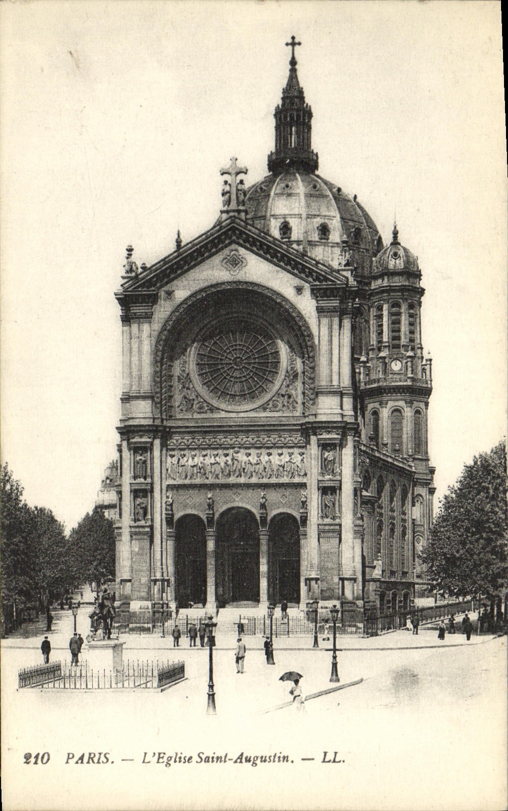 CPA Paris L'Eglise Saint Augustin