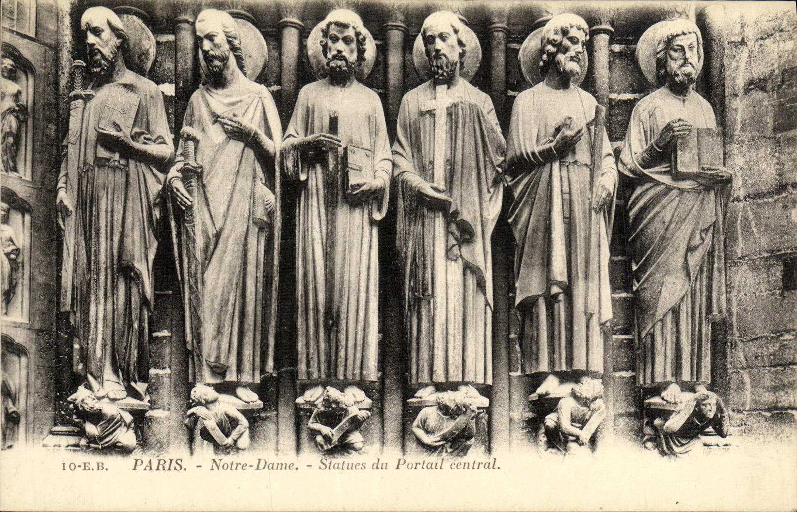 VINTAGE POSTCARD Paris Notre Dame Statues Of the Central Gate