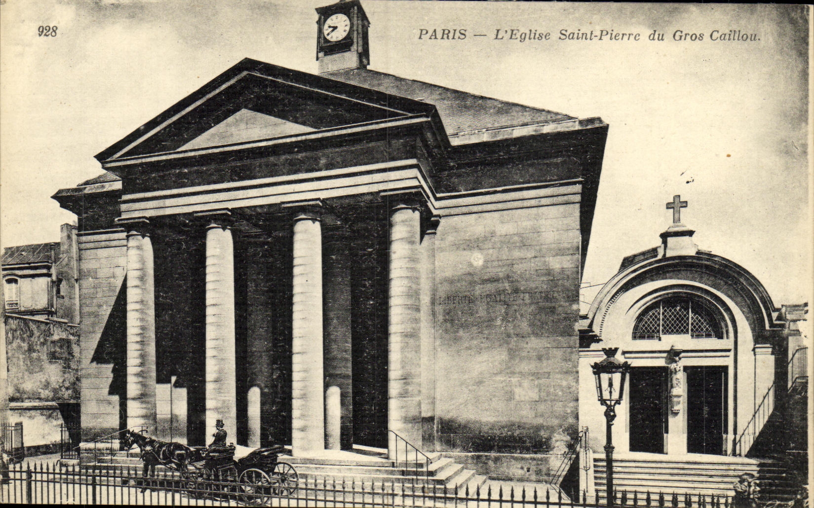 CPA Paris L'Eglise Saint Pierre Du Gros Caillou