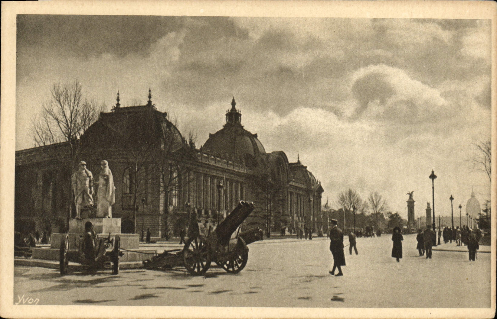 CPA Paris Le petit palais 
