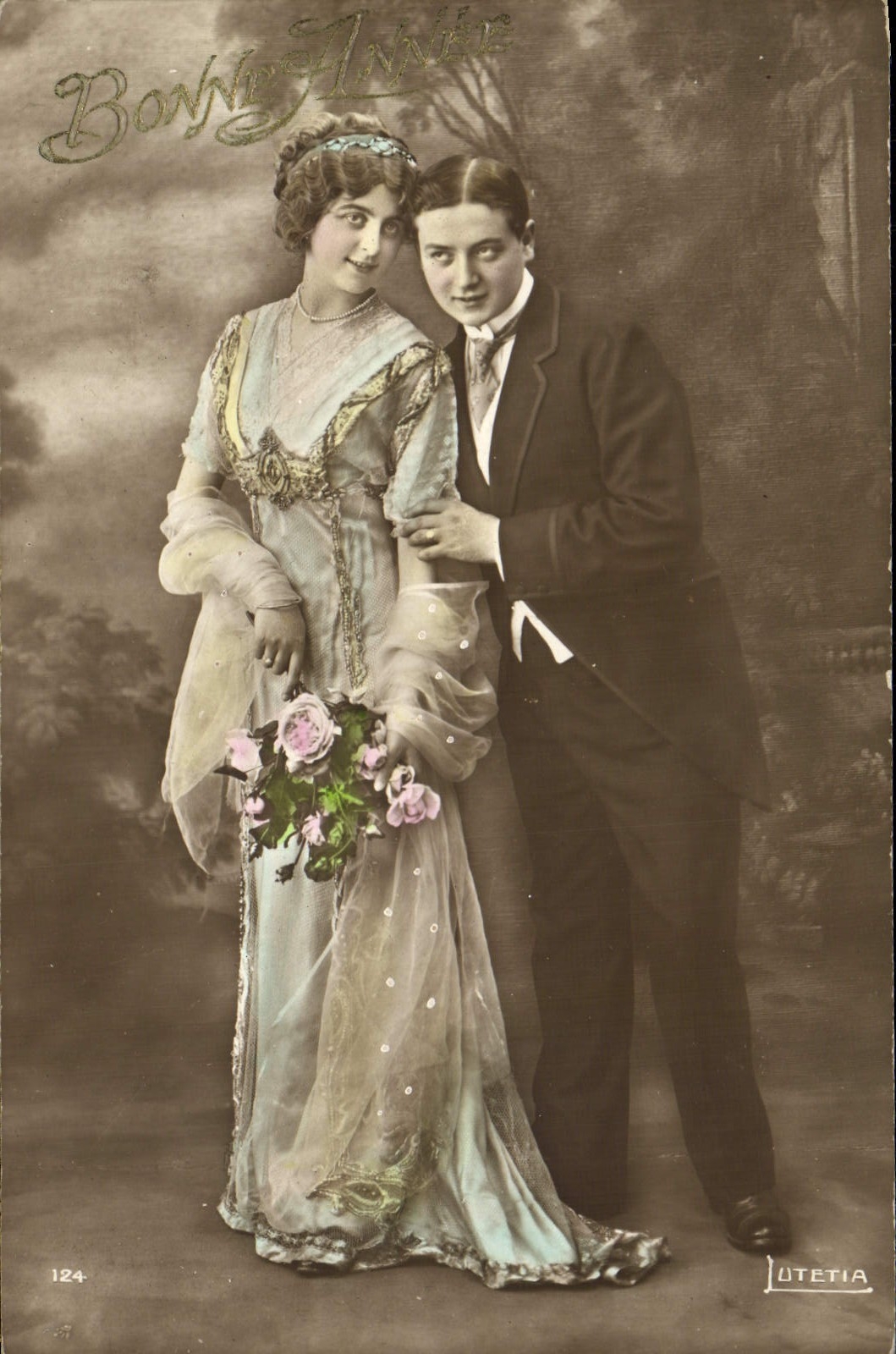CPA Bonne Annee Femme