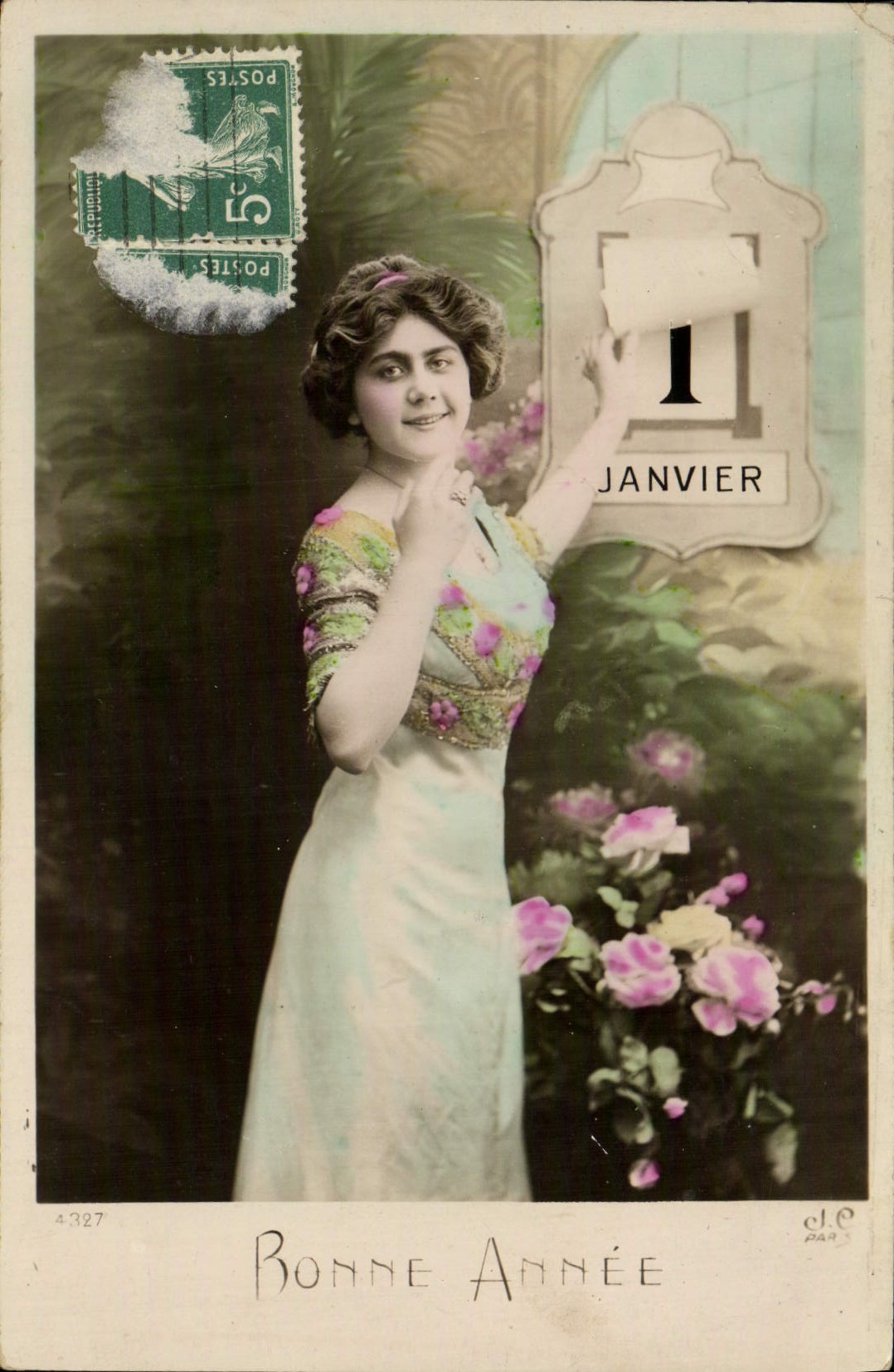 CPA Bonne Annee Femme