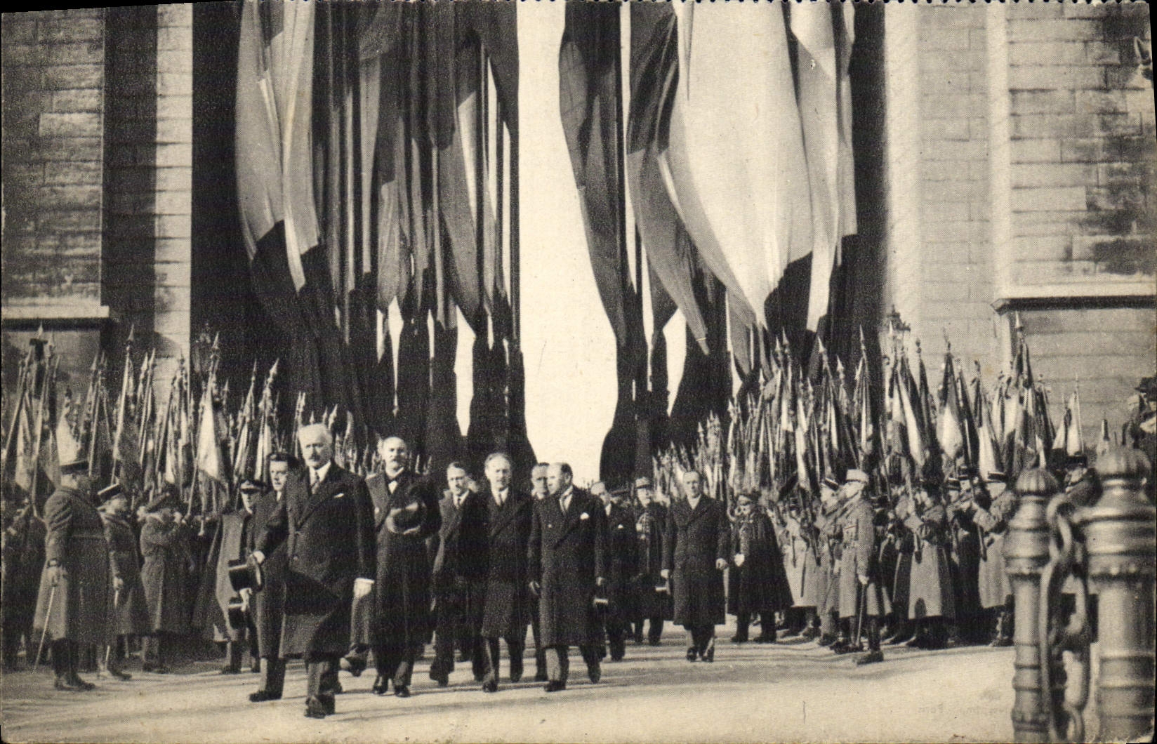 MODERN CARD Militaria President of the Republic Paris Unknown soldier