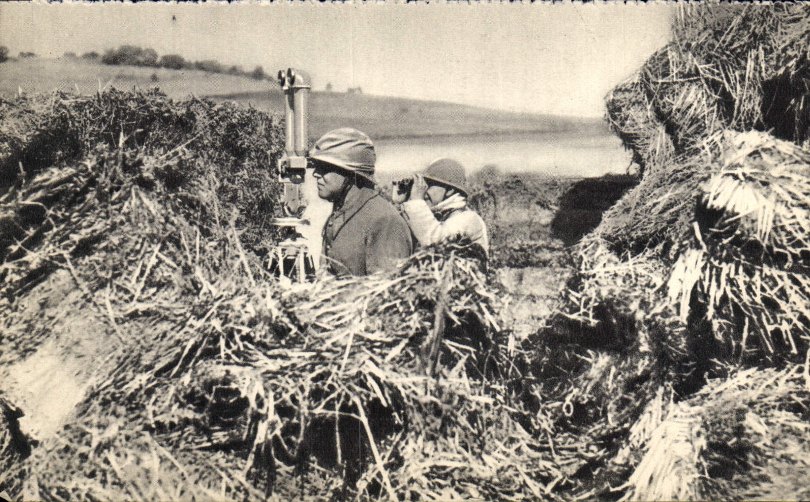 CPM Militaria Aux manoeuvres Observatoire d'infanterie
