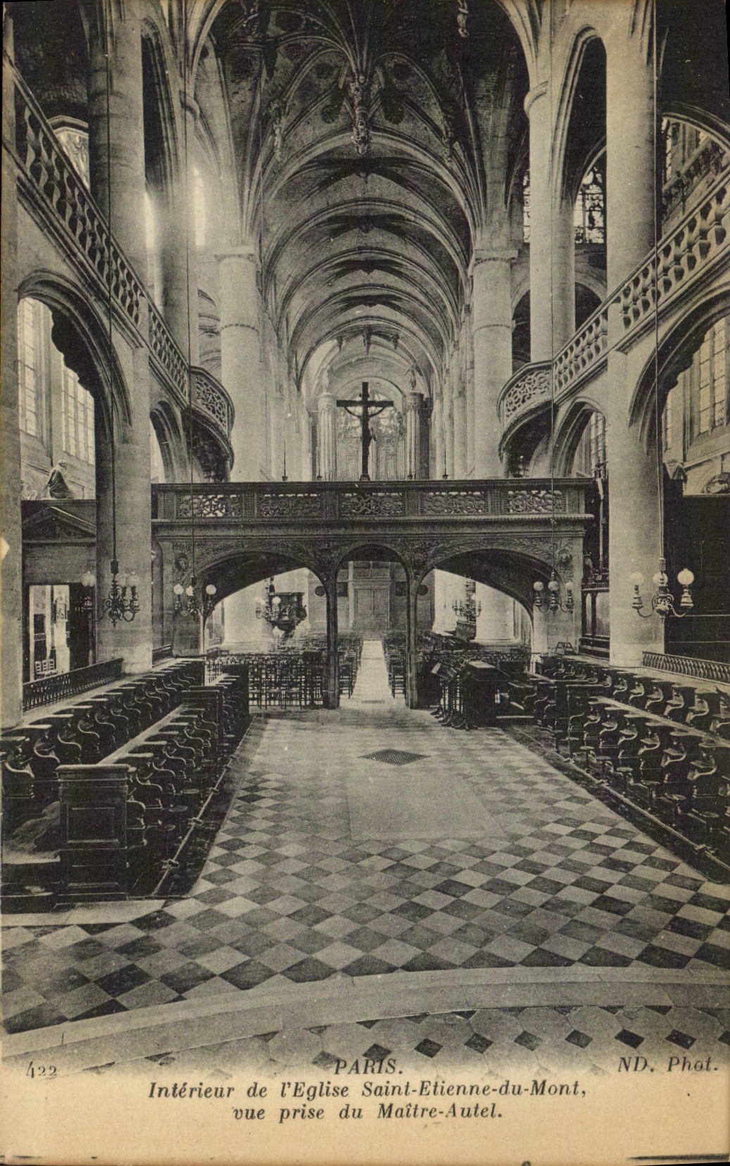 CPA Paris Interieur de L'Eglise Saint Etienne Du Mont Vue Prise du Maitre Autel