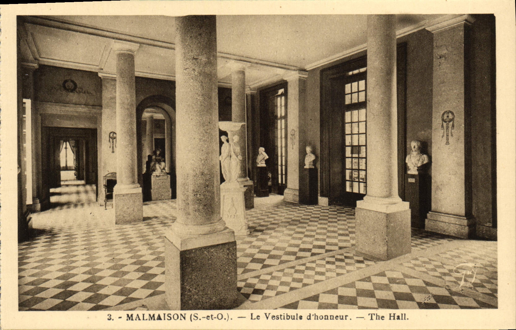 CPA Malmaison Le Vestibule d'honneur