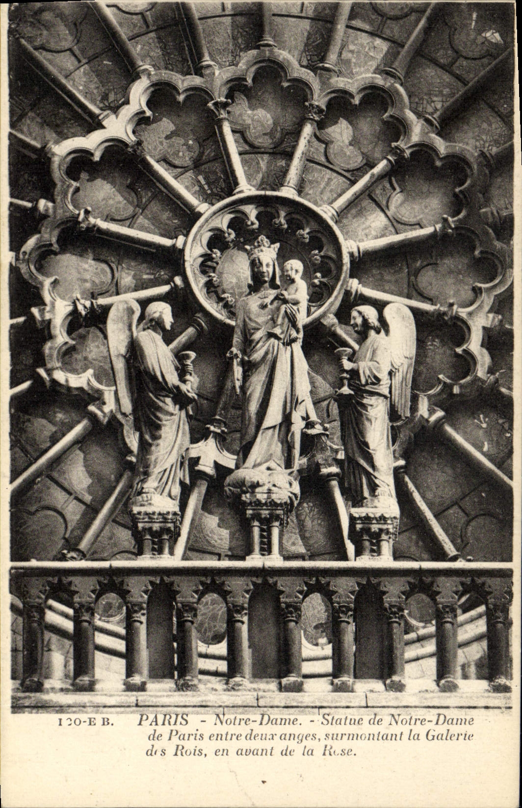 VINTAGE POSTCARD Paris Notre Dame Rules of Notre Dame de Paris between two angels surmounting the gallery of the kings in front of the Rose