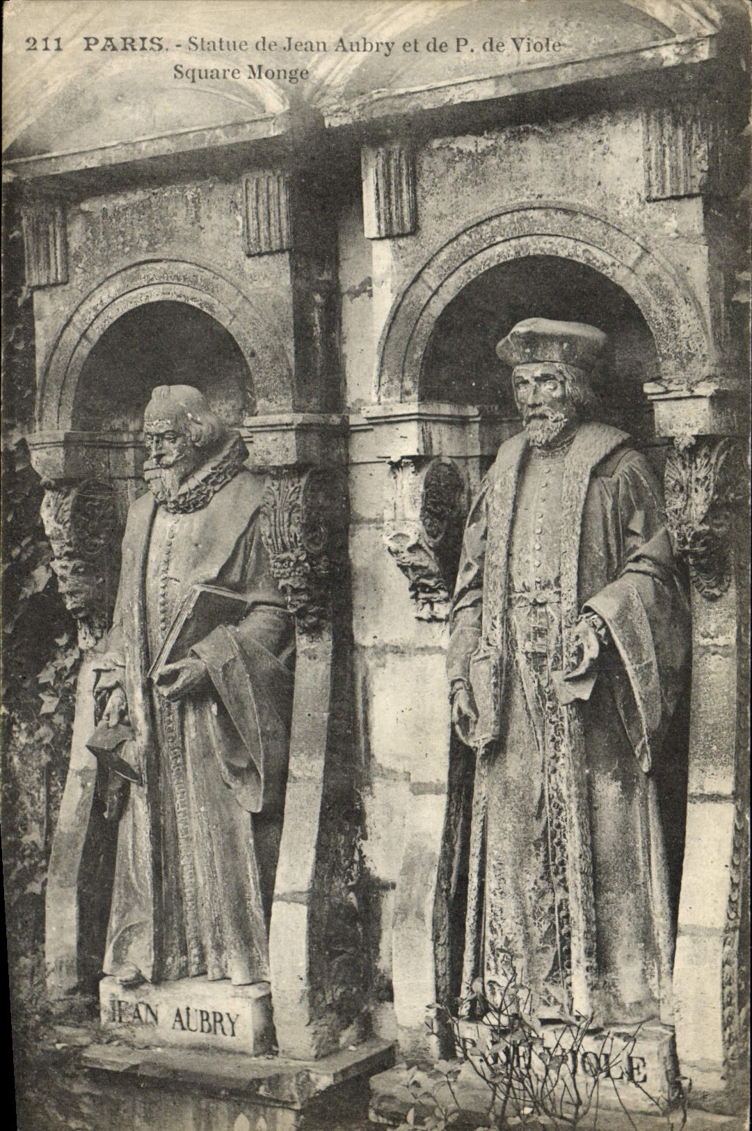 CPA Paris Statue de Jean Anbry et de P de Viole Square Monge