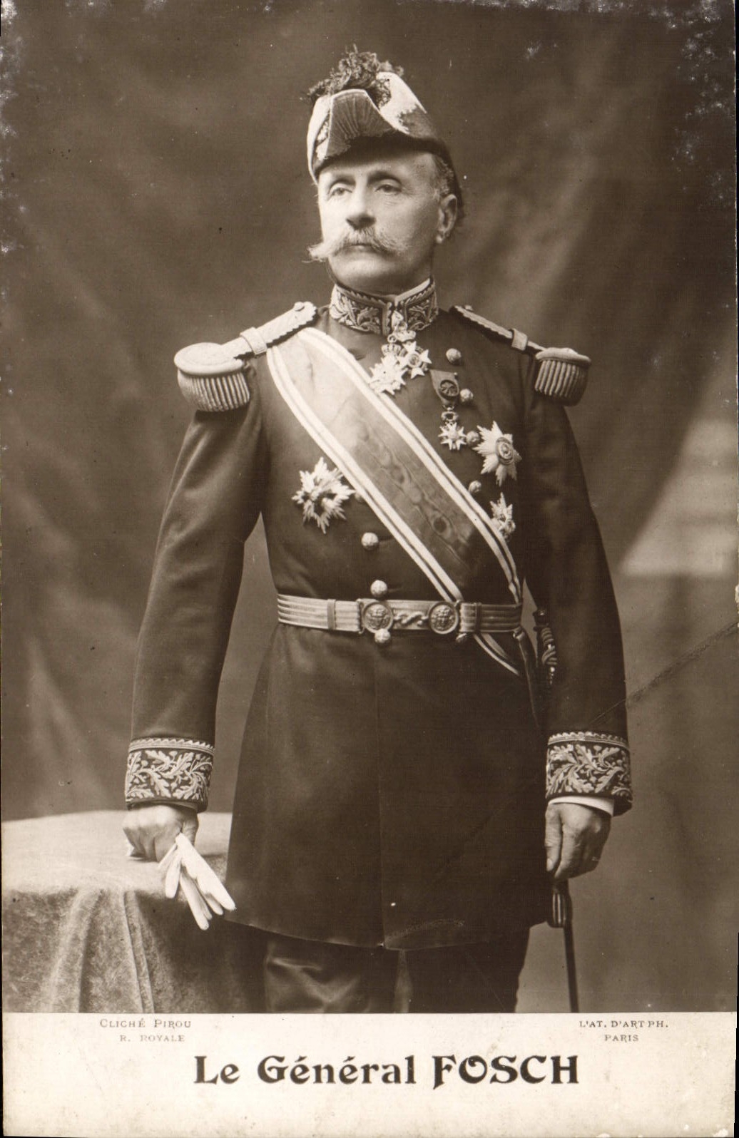 CPA Le General Fosch Militaria 