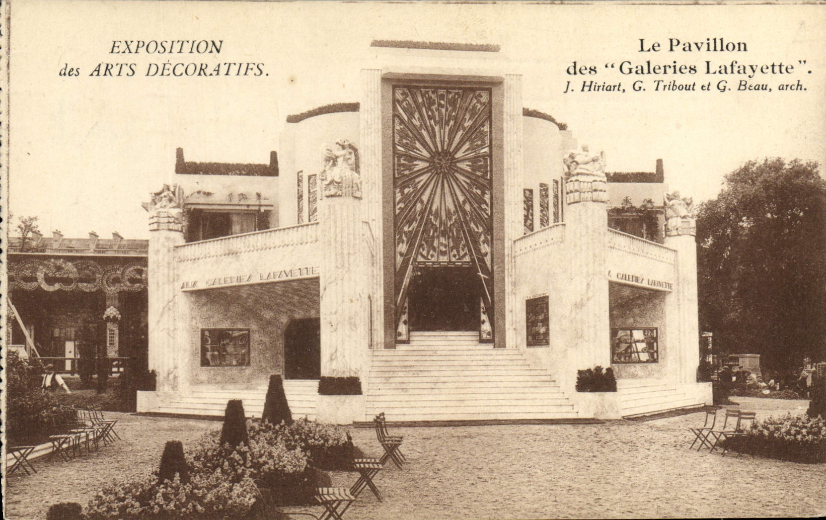 CPA Exposition des Arts Decoratifs Le Pavillon des Galeries Lafayette 