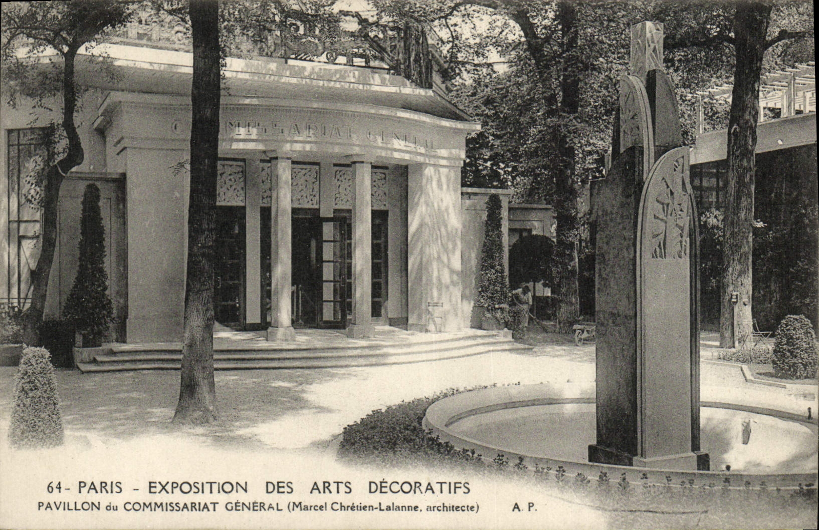 CPA Paris Exposition des Arts Decoratifs Pavillon du commissariat general