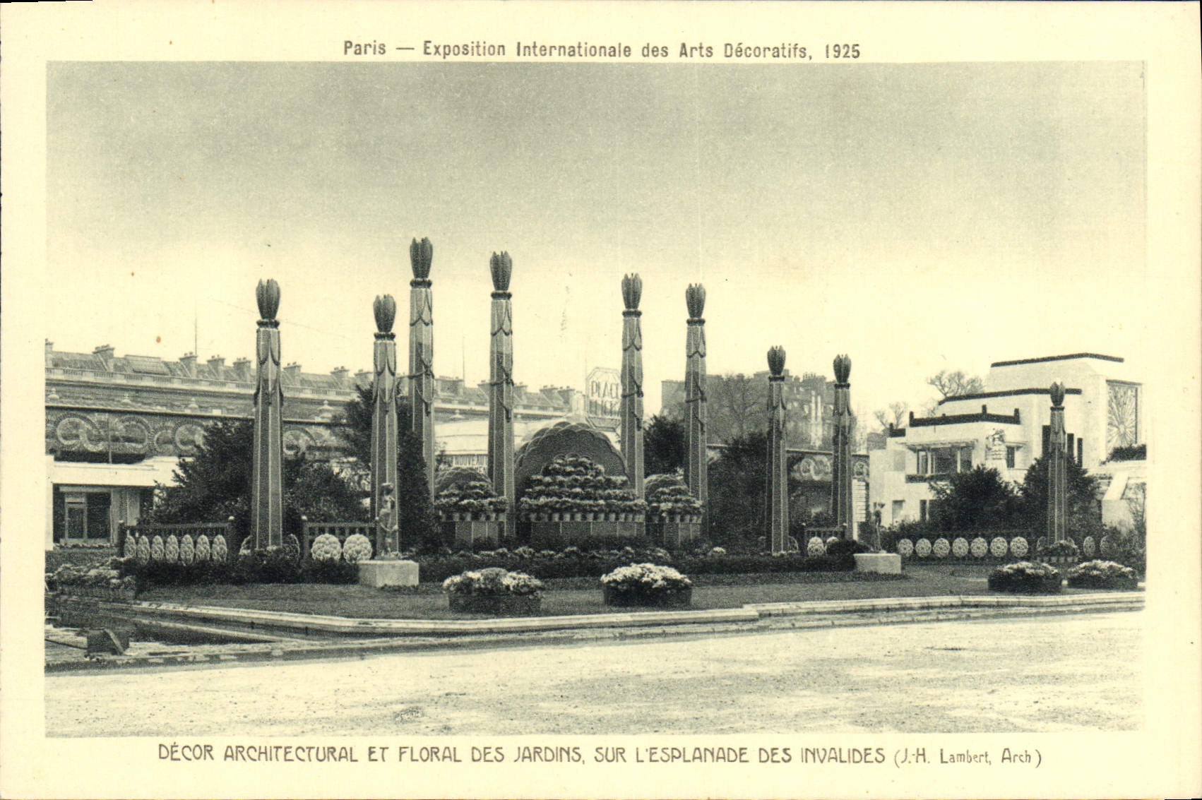 CPA Paris Exposition Internationale des Arts Decoratifs Decor architectural et floral des jardins l'esplanade Invalides