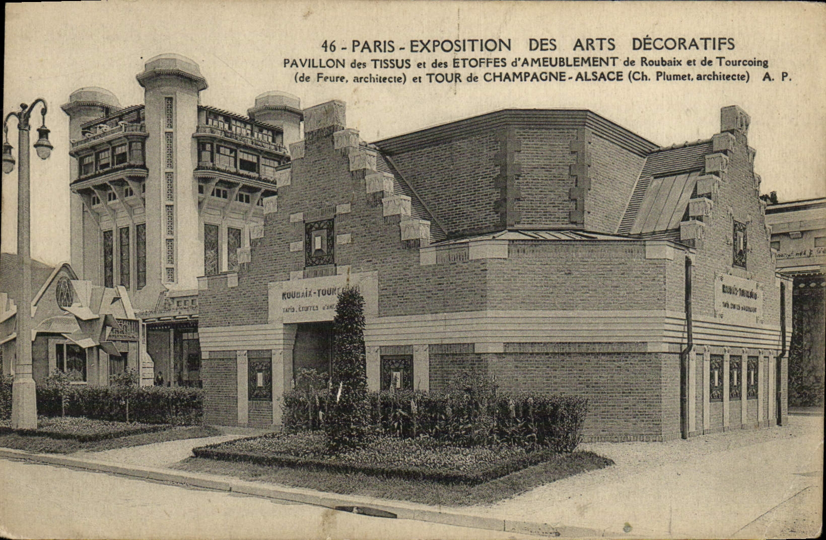 CPA Paris Exposition des Arts Decoratifs Pavillon des tissus et etoffes d'ameublement Roubaix Tourcoing tour Champagne
