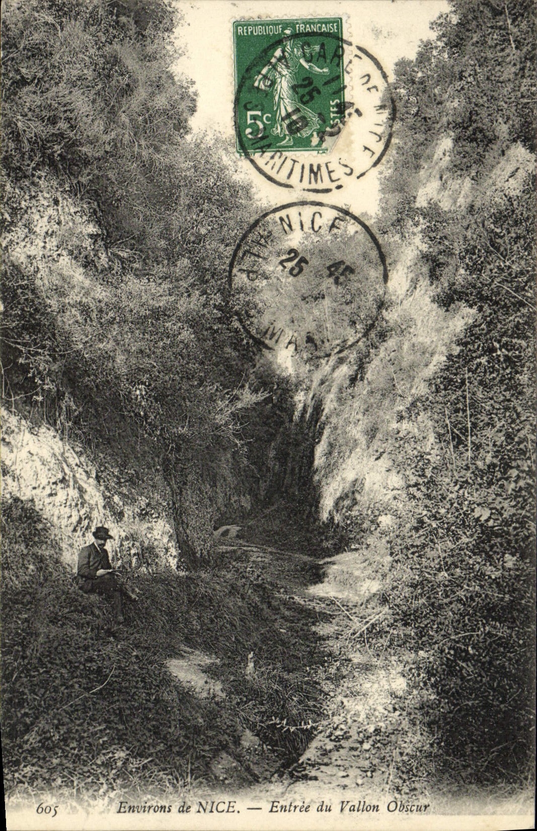 Alrededores de la POSTAL de la VENDIMIA de Niza entrada del pequeño valle obscuro