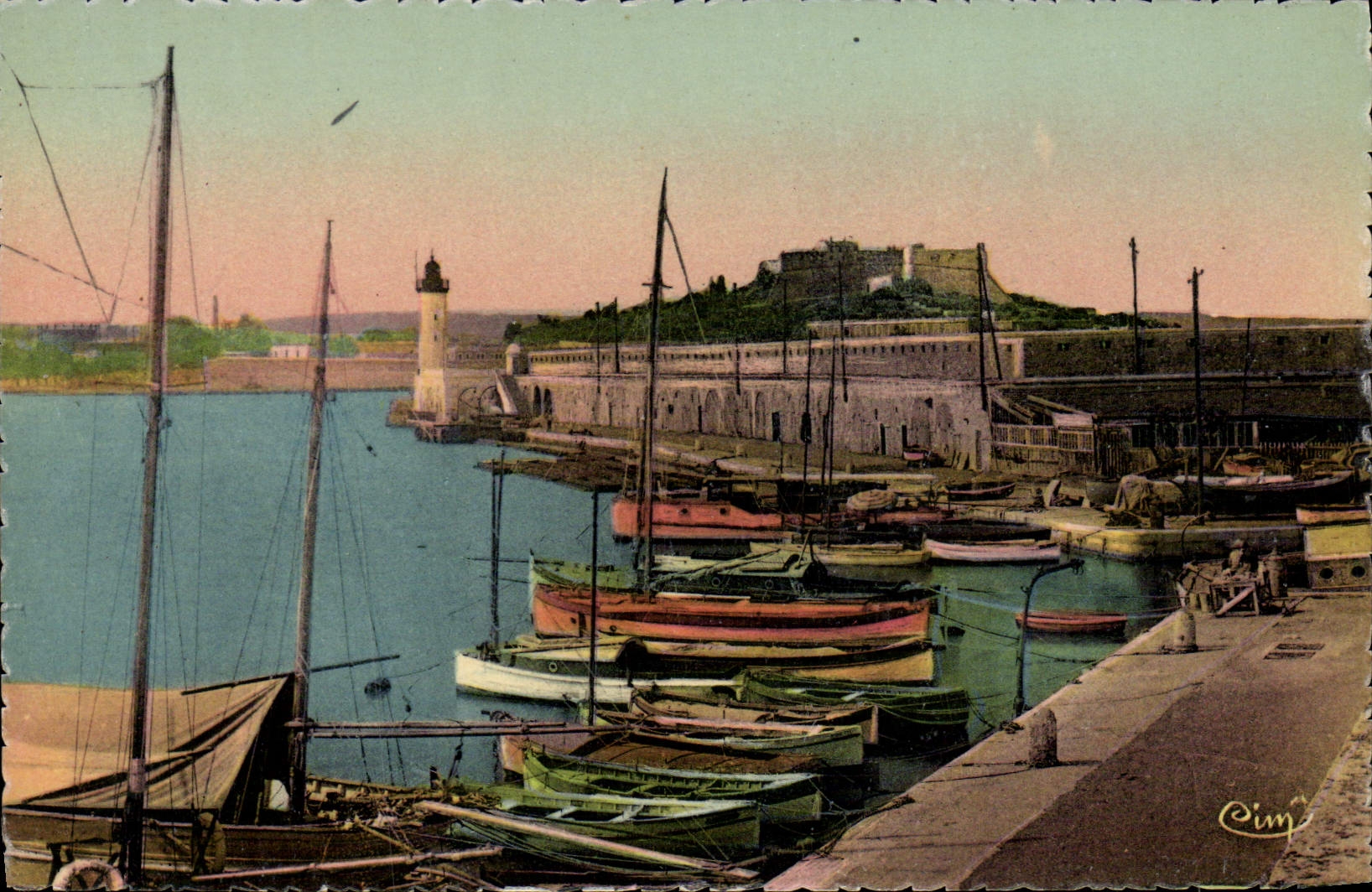 VINTAGE POSTCARD Antibes the Port and the Strong one Squares Boats