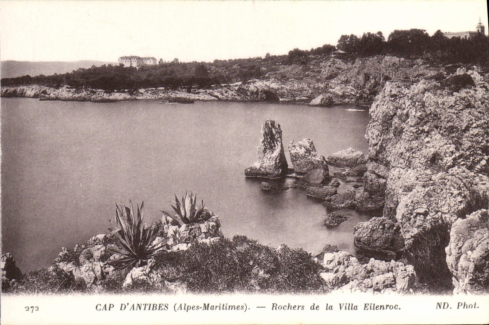 CPA Antibes Rochers de la Ville Eilenroc