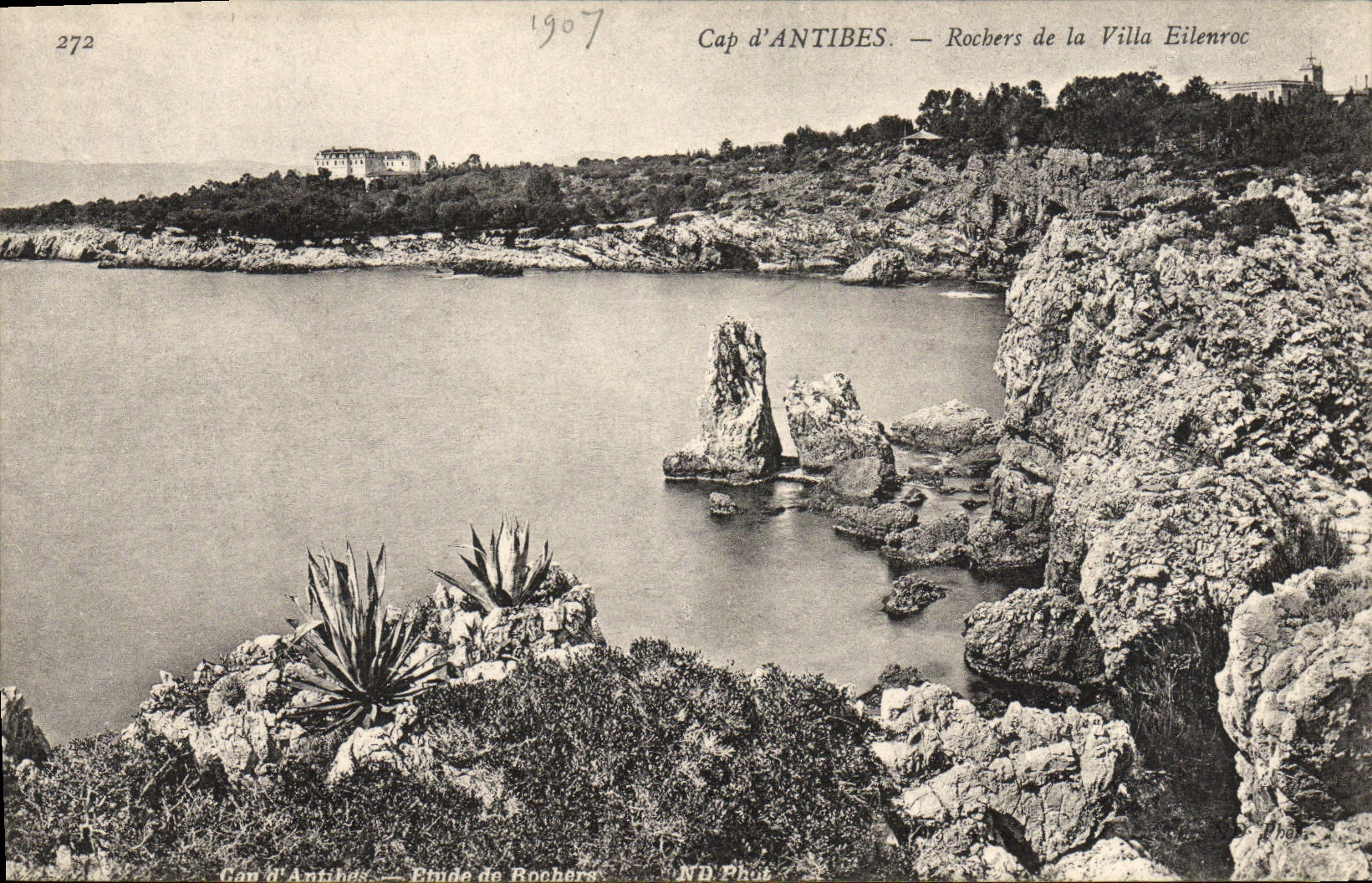 Rocas de Antibes de la POSTAL de la VENDIMIA del chalet de Eilenroc