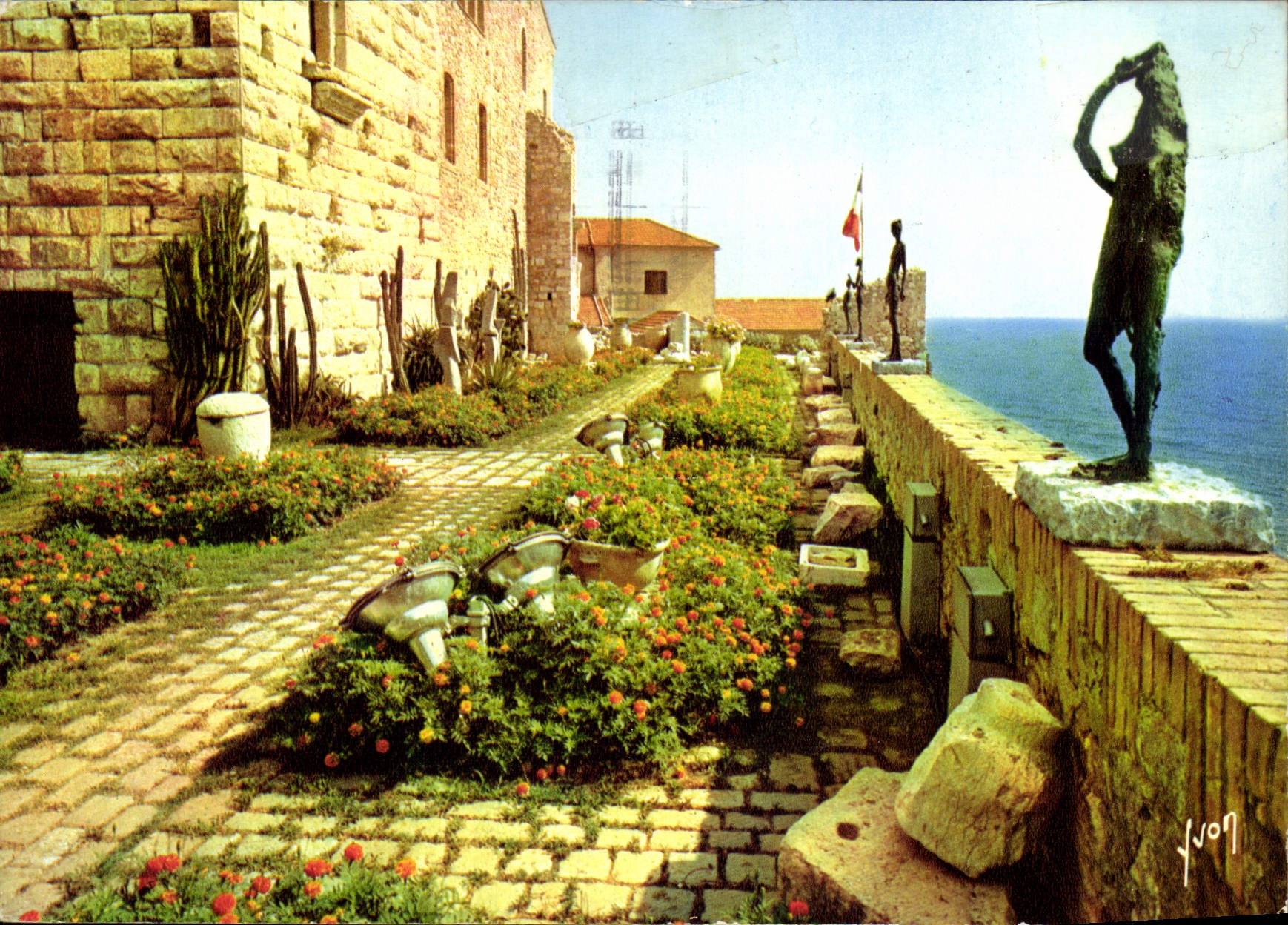 CPM Antibes Le Chateau Musee Picasso