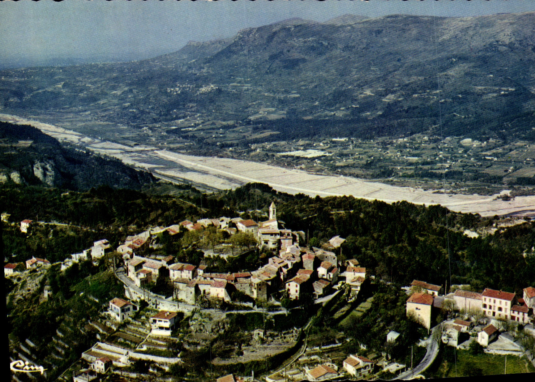 CPM Aspremont Vue Generale aerienne