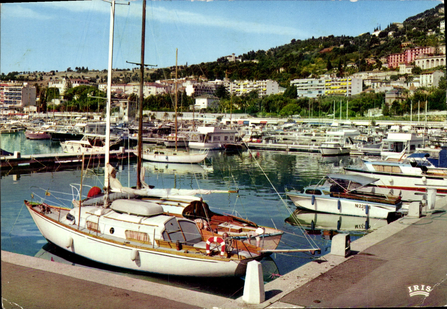 MODERN CARD Beaulieu on Sea the port Boat