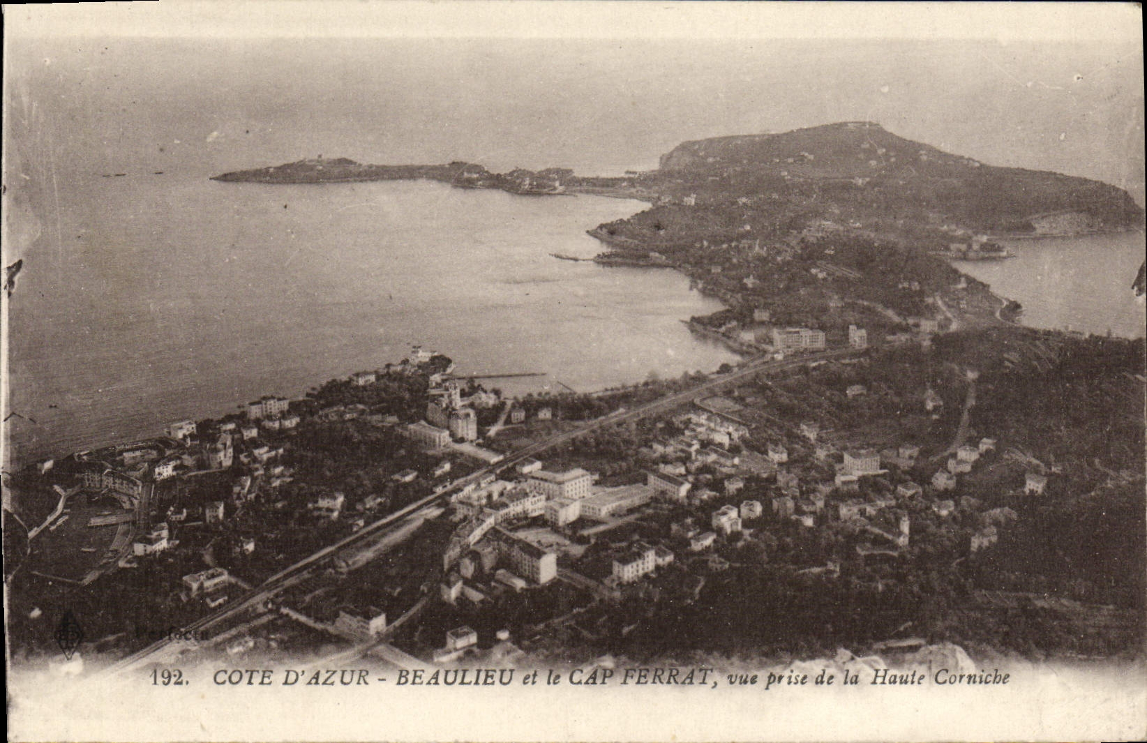 La POSTAL Beaulieu de la VENDIMIA dimensiona el azul y el cabo Ferrat vista de la alta cornisa