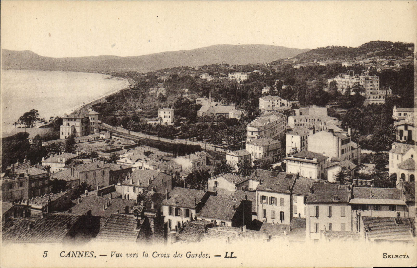 CPA Cannes Vue Vers la Croix Des Gardes