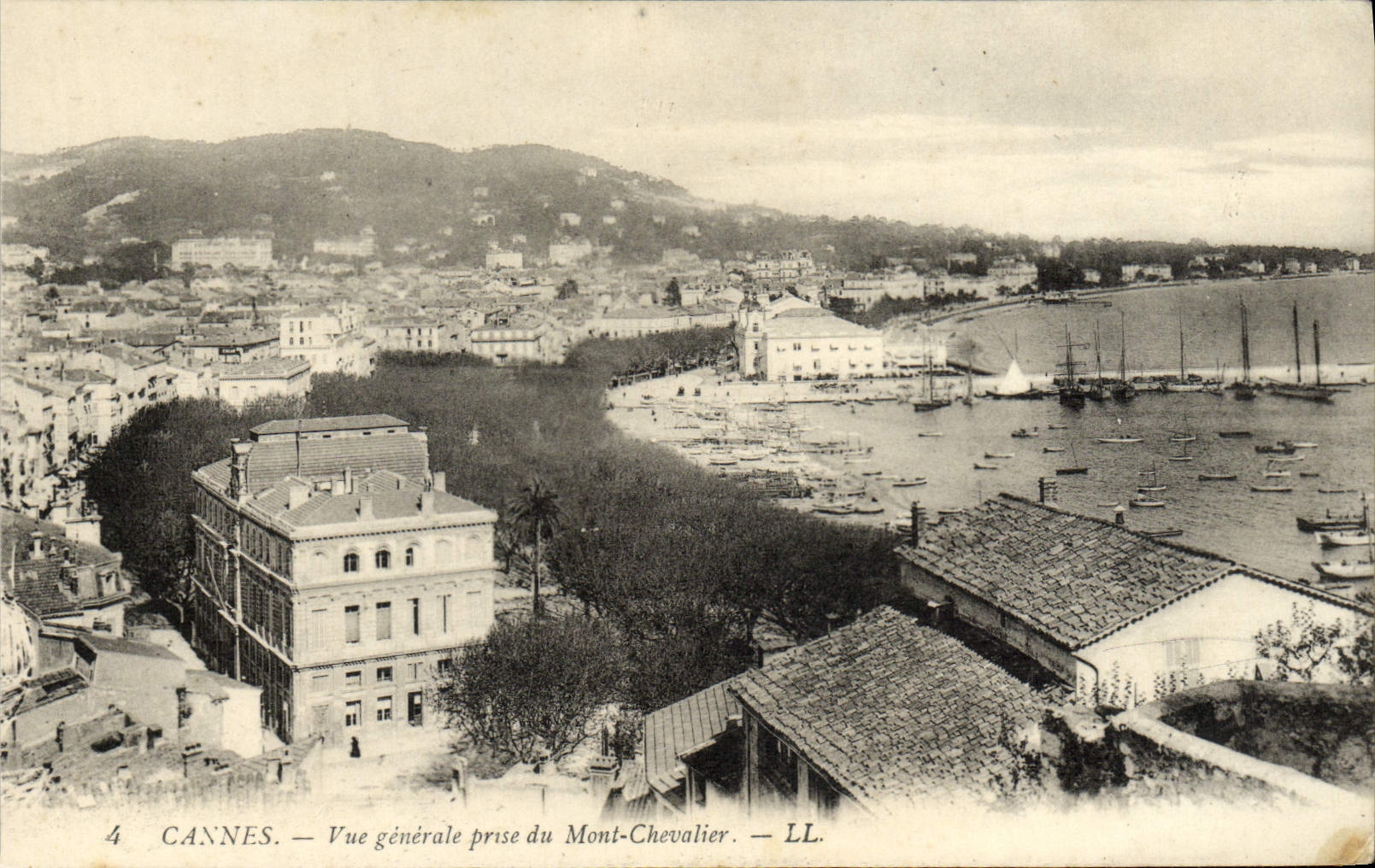 CPA Cannes Vue Generale Prise du Mont chevalier