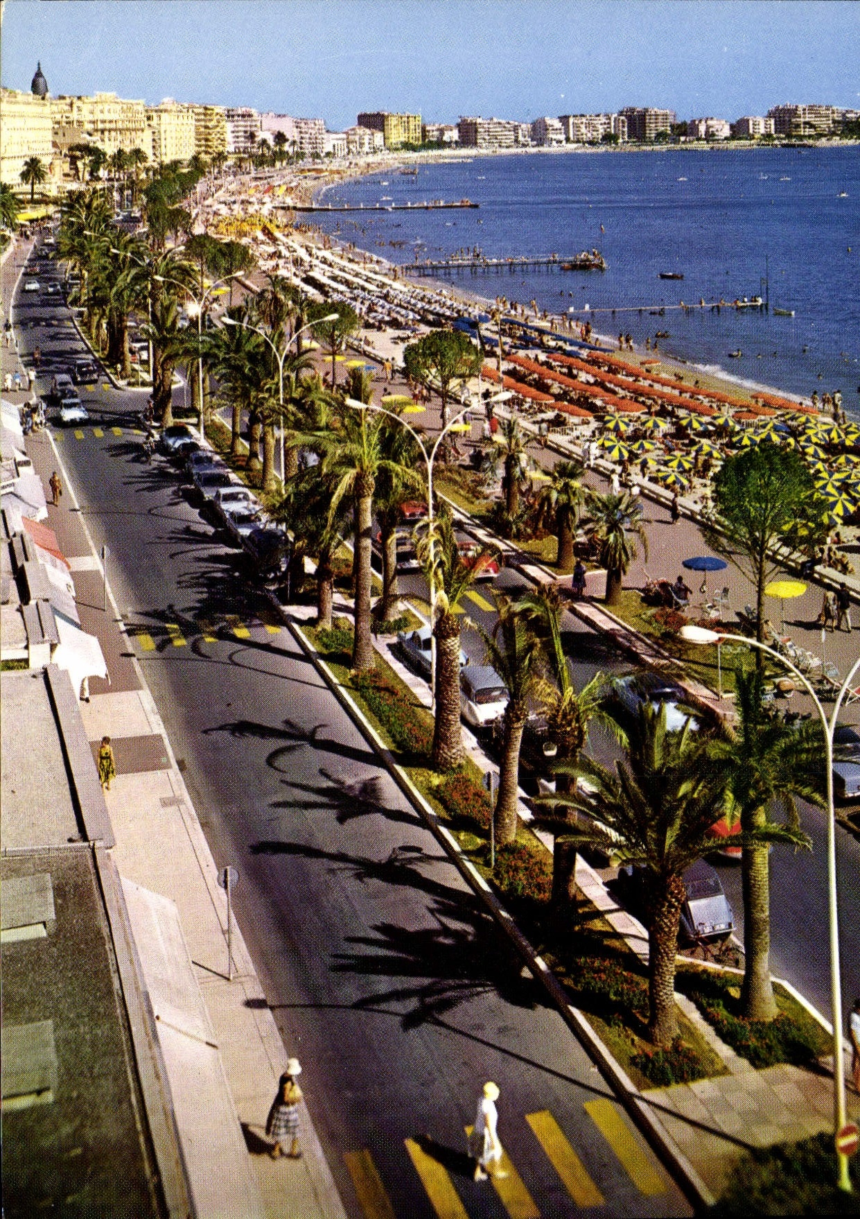 CPM Cannes La Croisette et la Plage