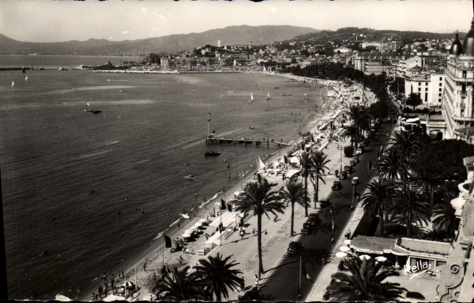 VINTAGE POSTCARD Cannes the boulevard of the Small cross and Suquet