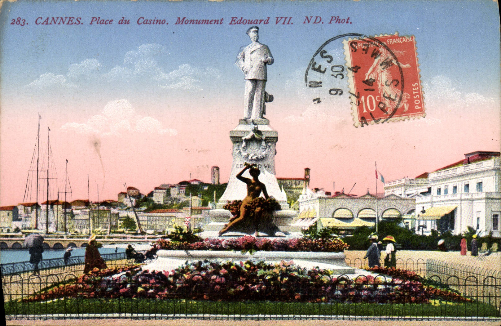 CPA Cannes Place du Casino Monument Edouard VII